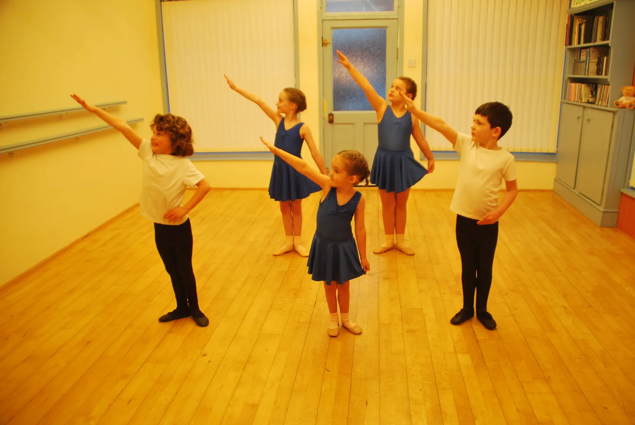 Louise Elizabeth School of Dancing