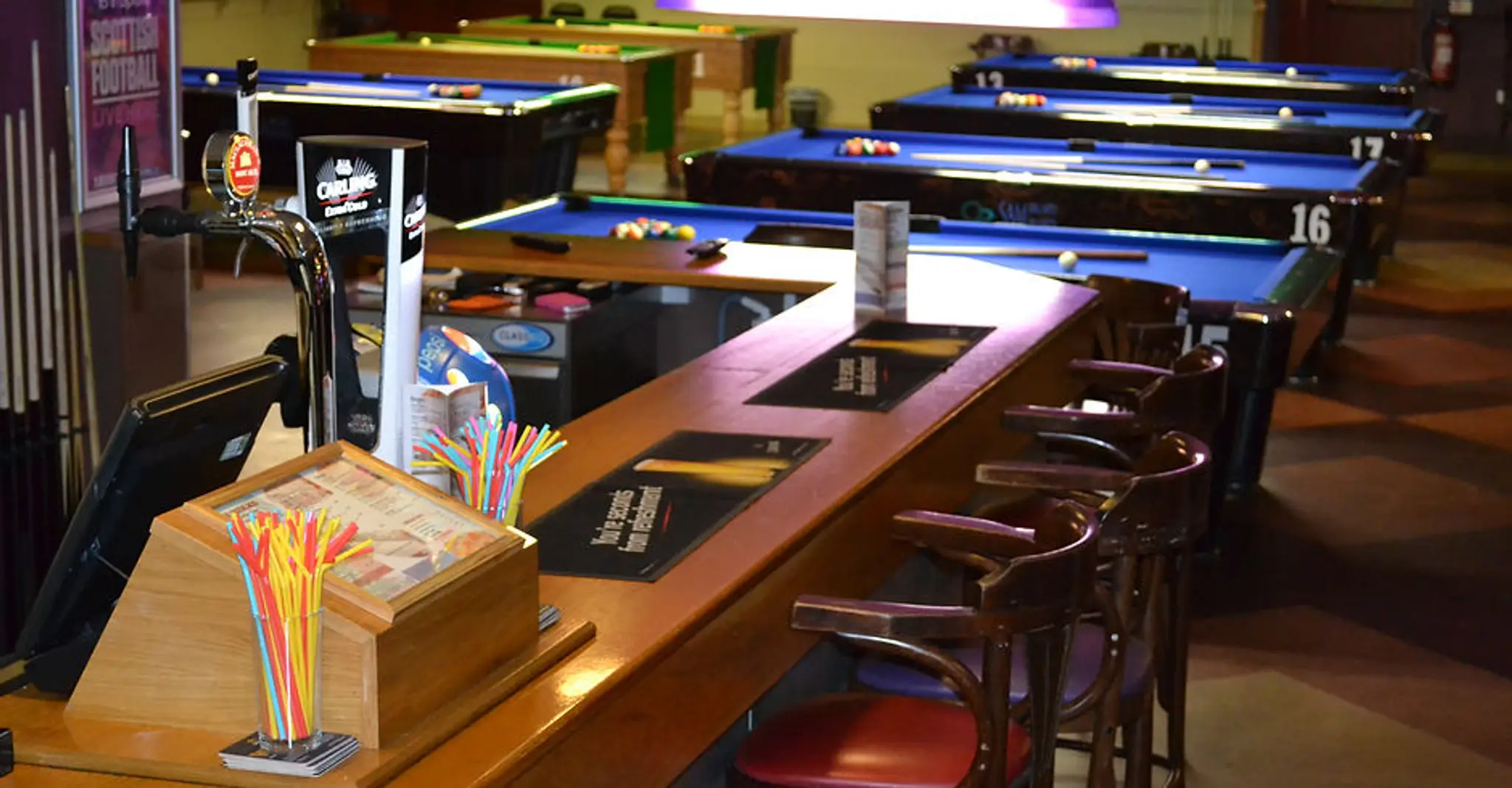 I.Que Cafe Bar & Cue Sports