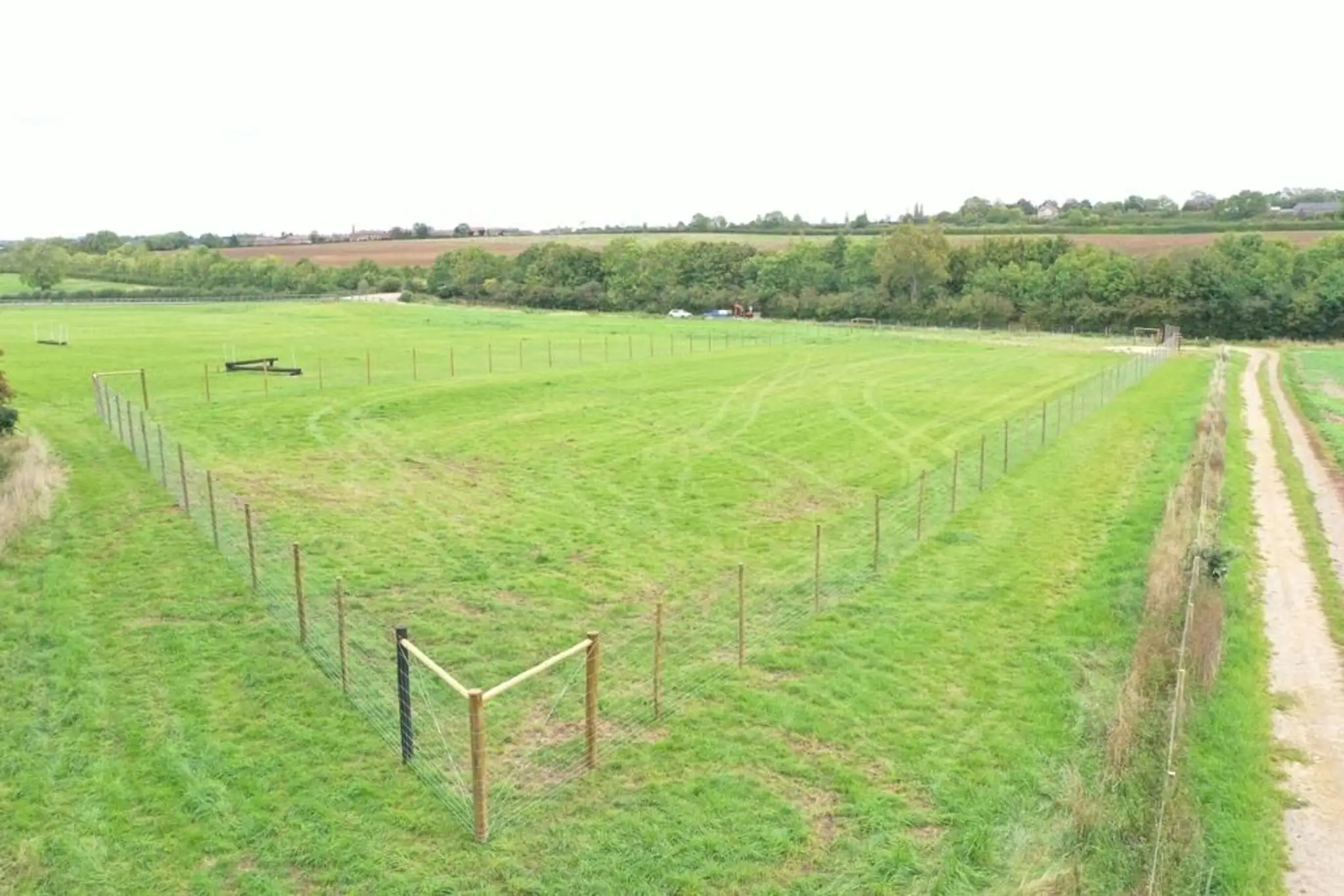 Low Farm Equestrian, Dog Paddock, Cattery & Kennels