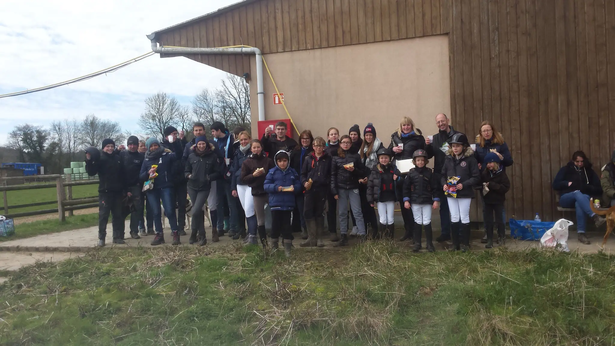 CENTRE EQUESTRE PONEY CLUB DES BAUX DE BRETEUIL