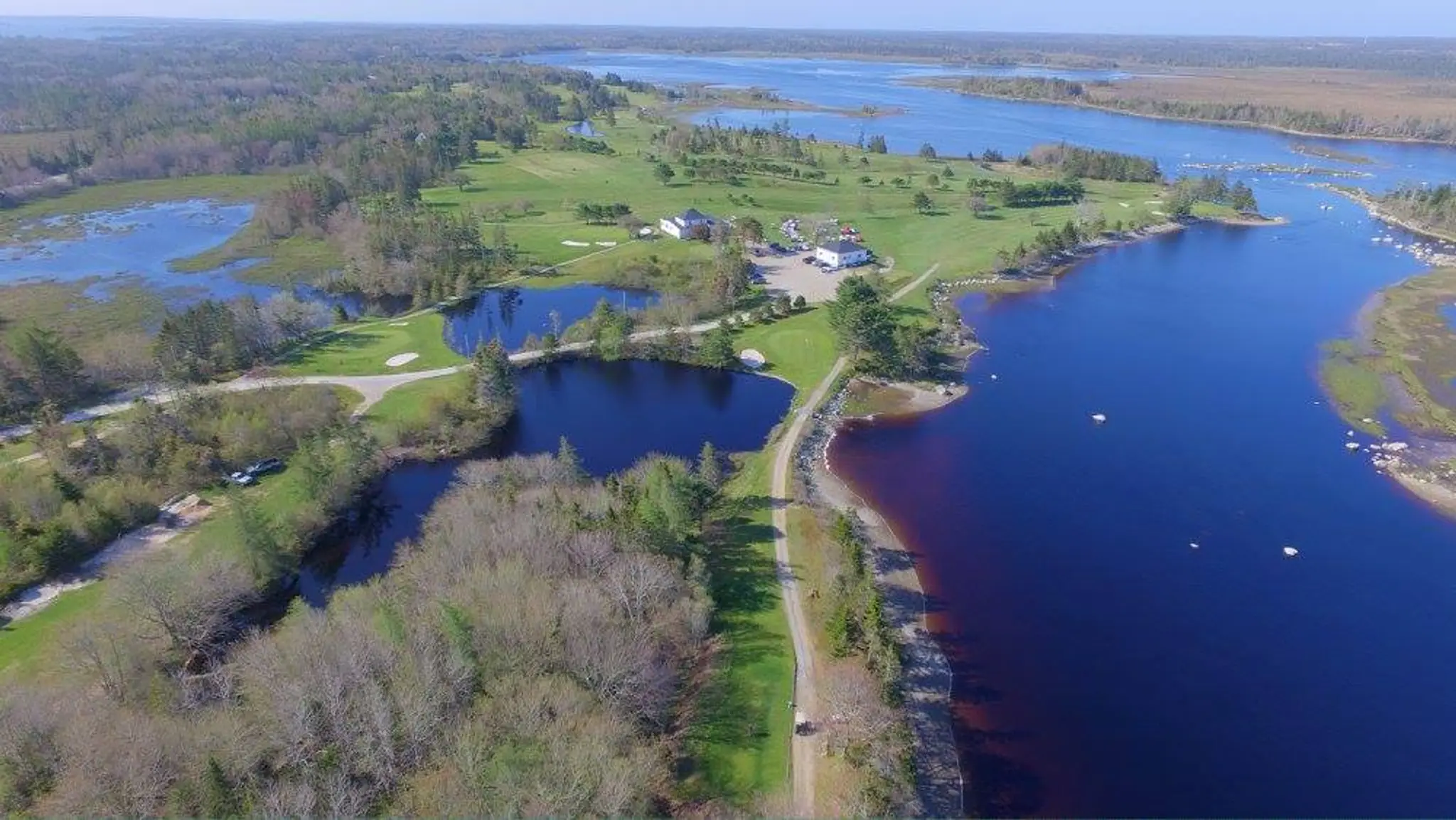 River Hills Golf & Country Club