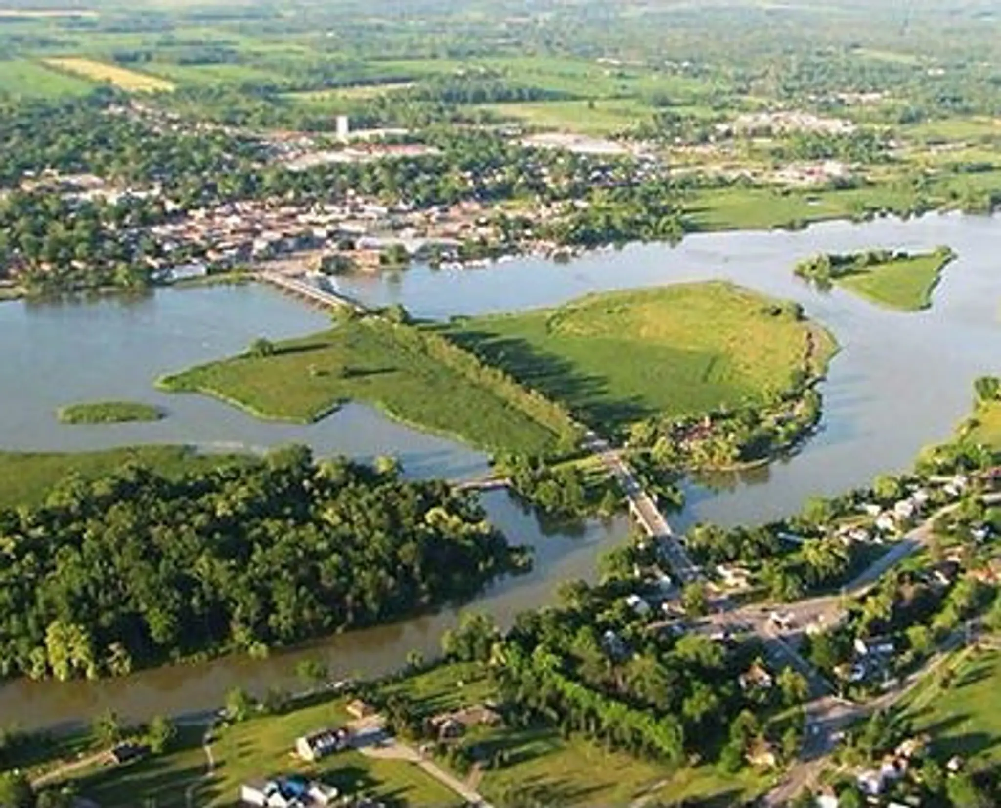 Grand River Marina & Cafe