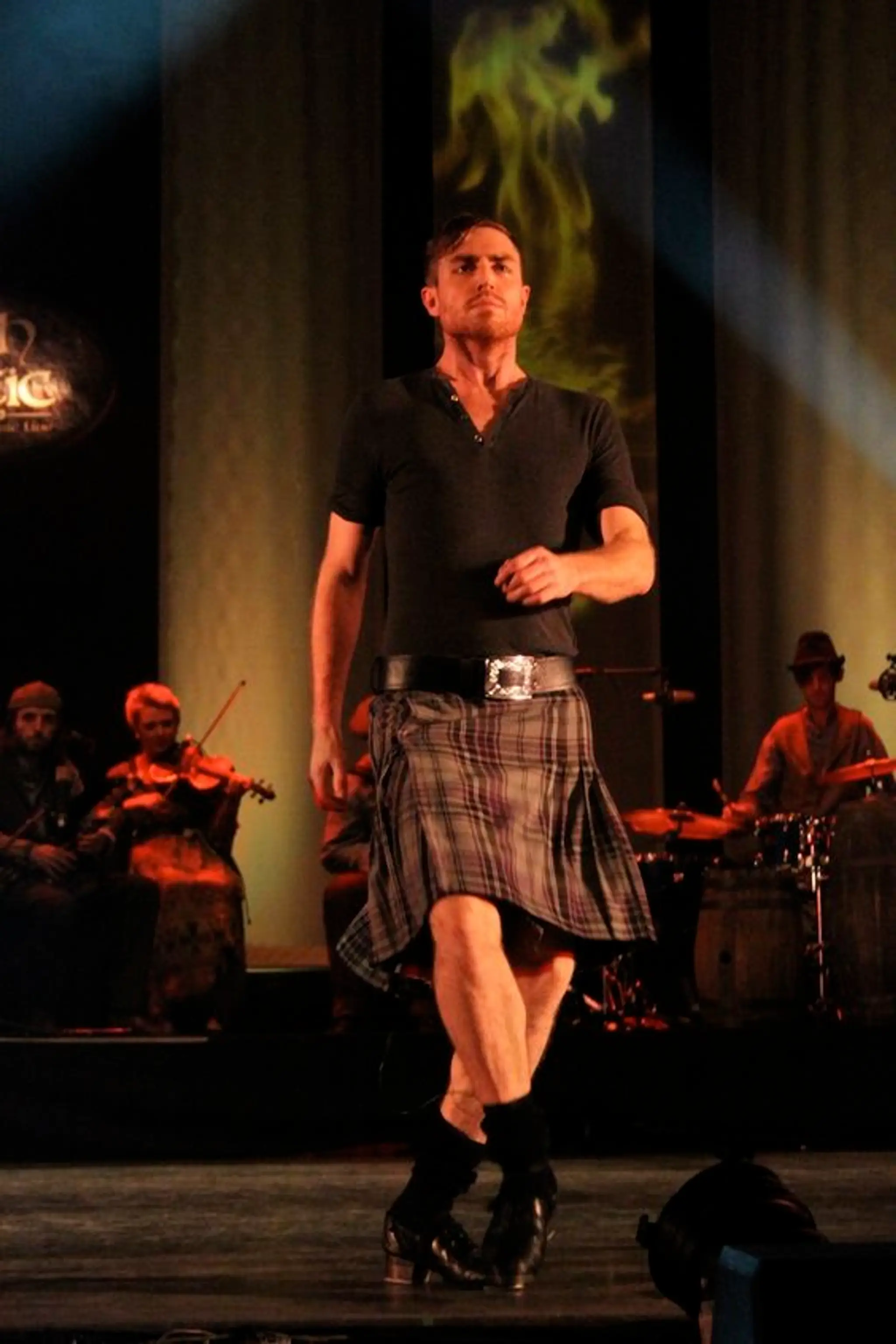 Damhsa Irish Dance and Music Entertainment