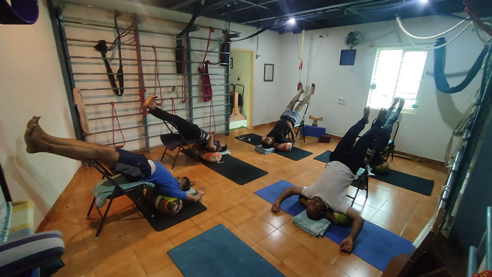 GLOBALKIND WELLNESS (OSTEOPATHY | MASSAGE | YOGA - IYENGAR TRAINED)