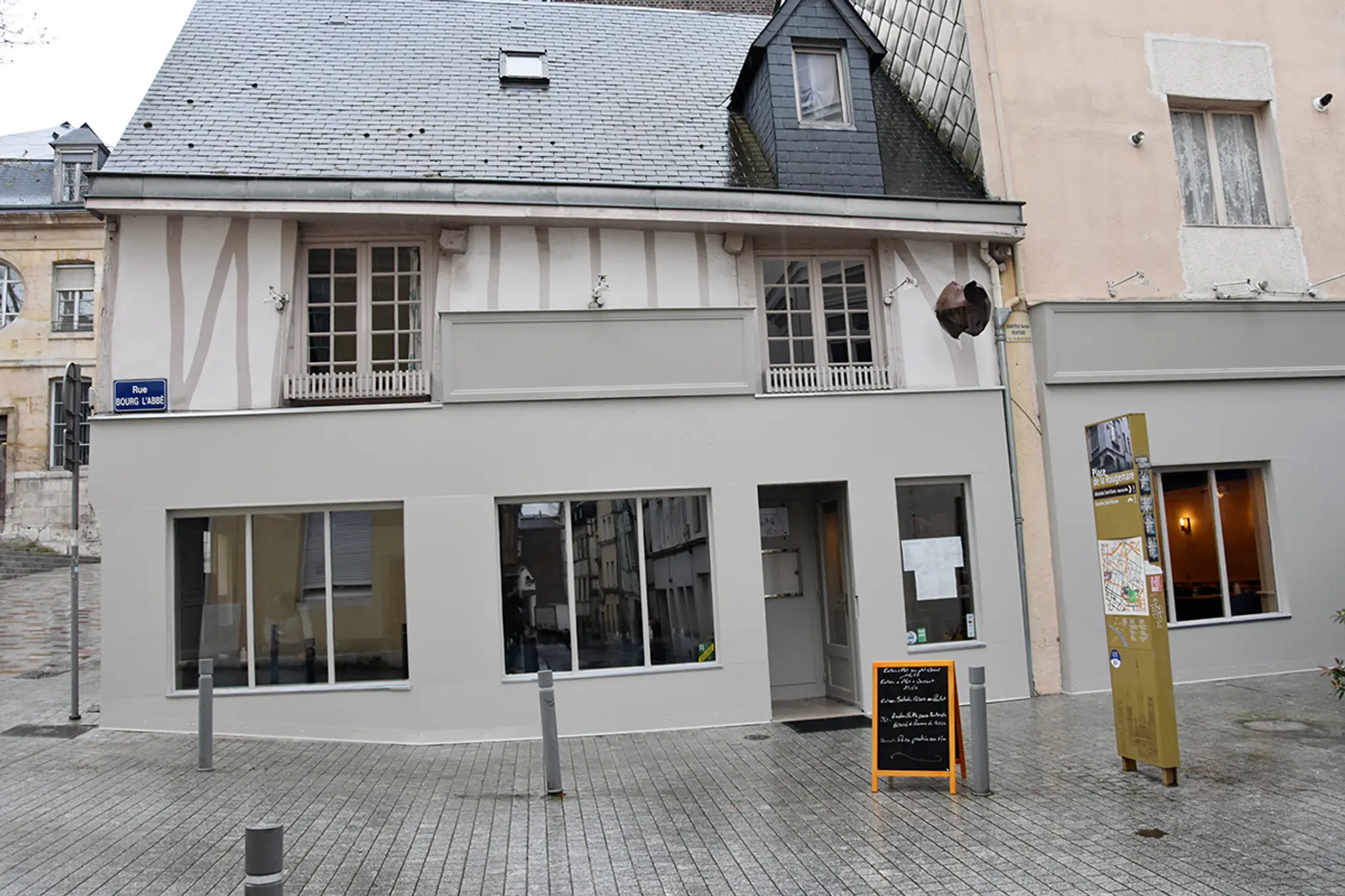 Gymnase Suzanne Lenglen