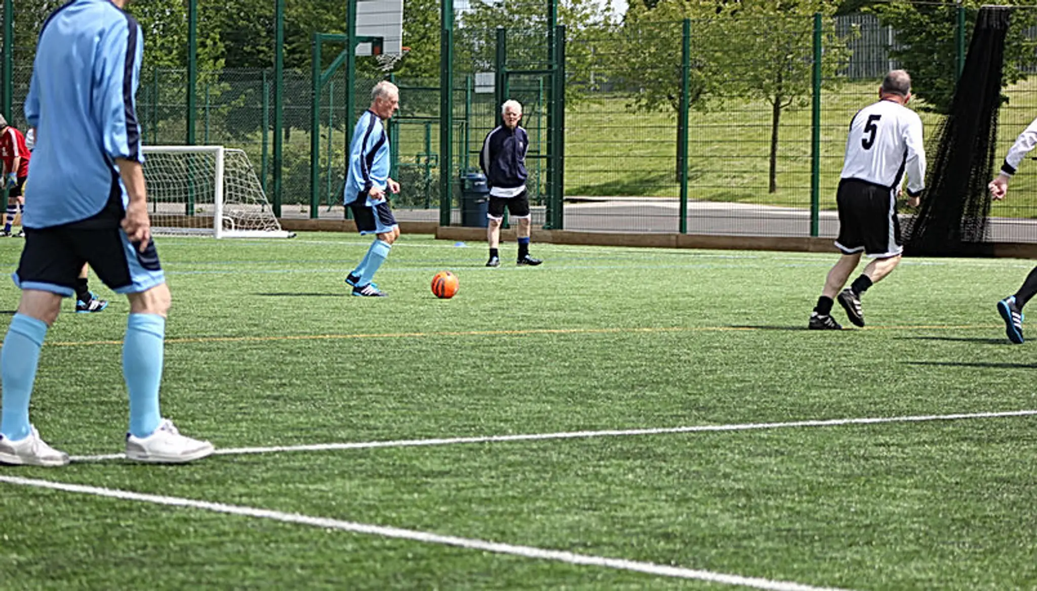 Hartshill Strollers walking Football Club