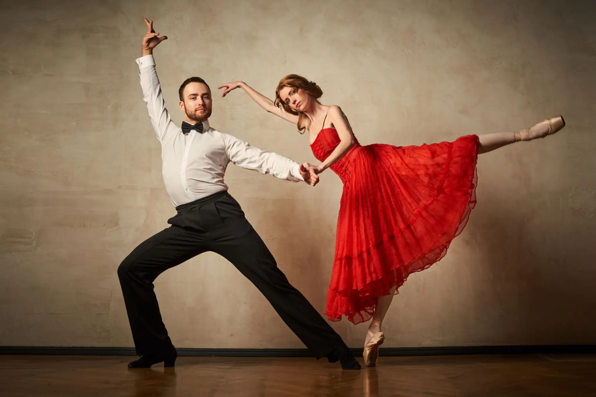 Salsa, bachata dancing classes with Daniel - Latin Dance Aberdeen.