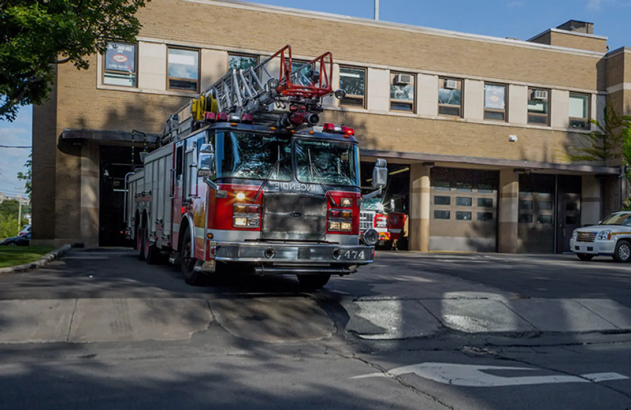 Mount Royal outdoor swimming pool