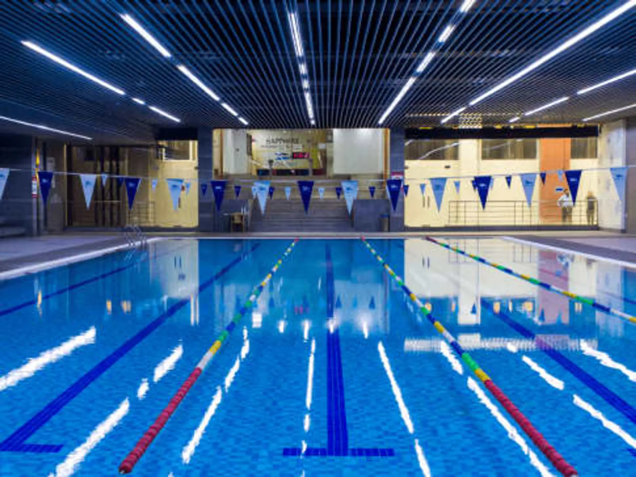 Fitso Sector 70 Sapphire, Swimming