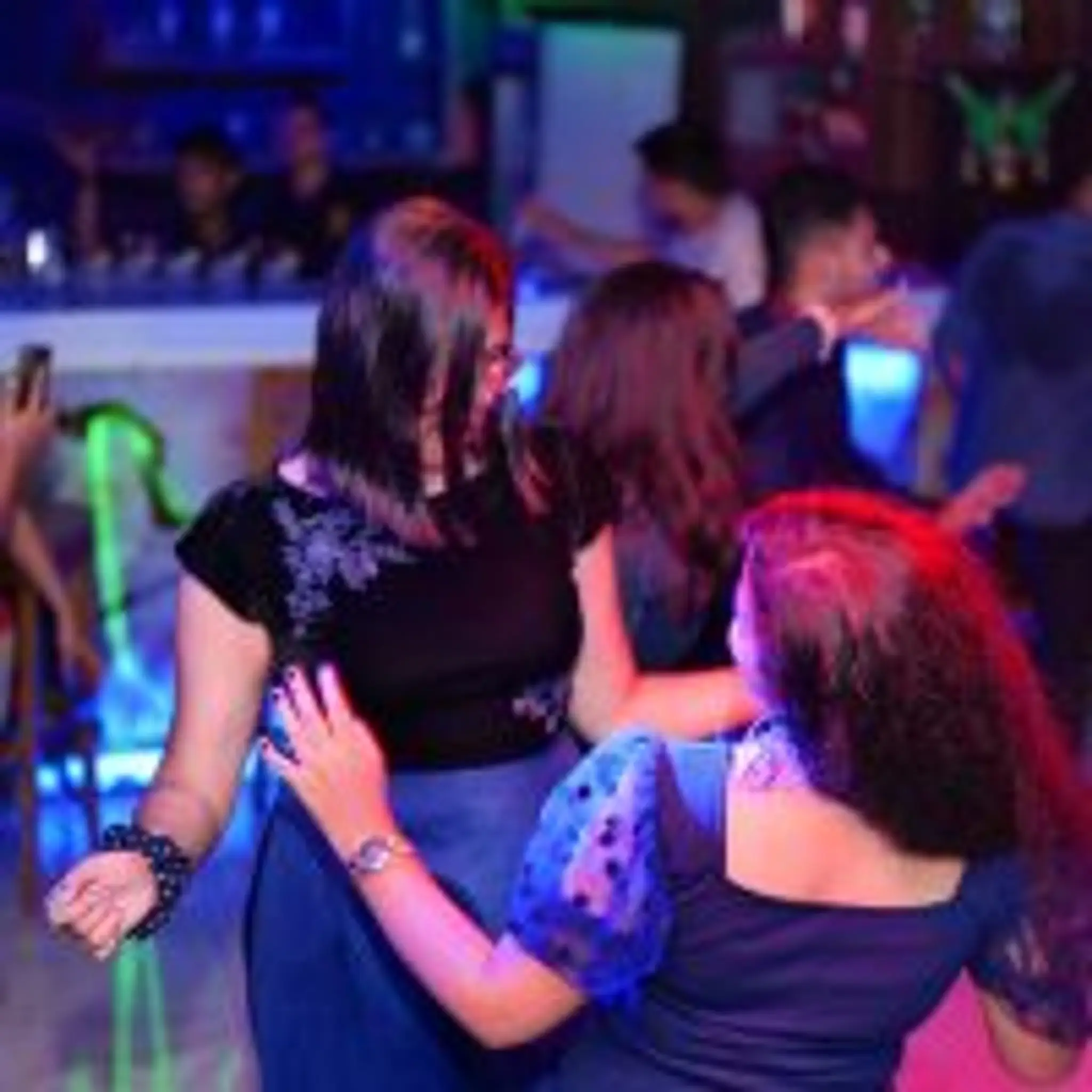 99 HINTS: Club & Lounge