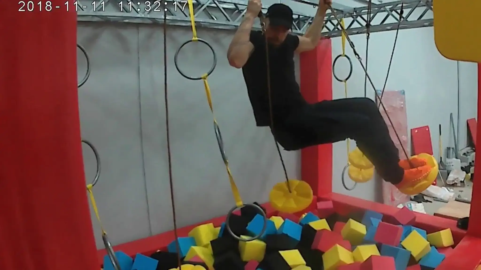 CEVEN GAMES - TRAMPOLINE PARK - LASER GAME - QUIZ GAME - PAINTBALL - ALES