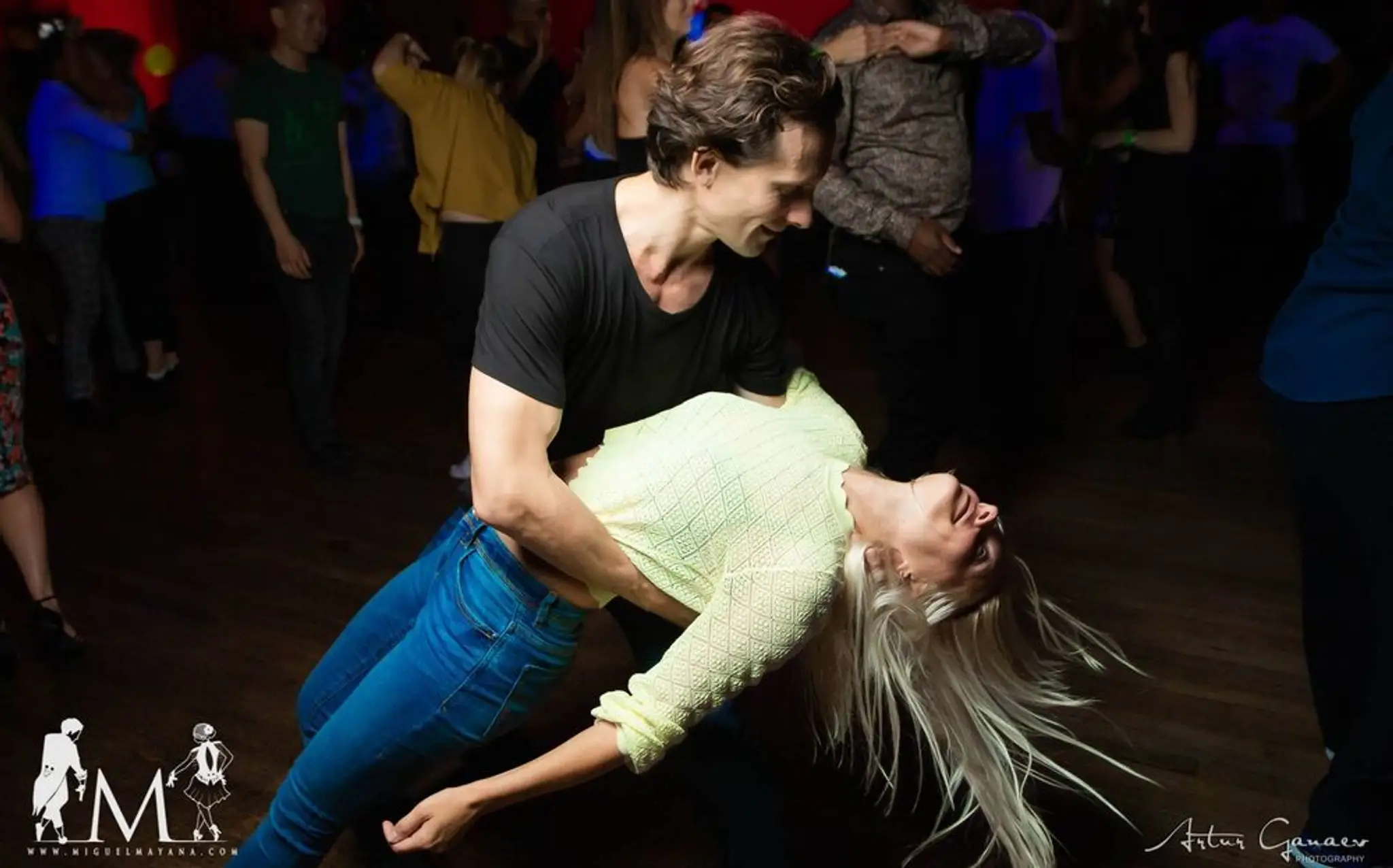 Salsa Classes in Chiswick with Lets Go Latin