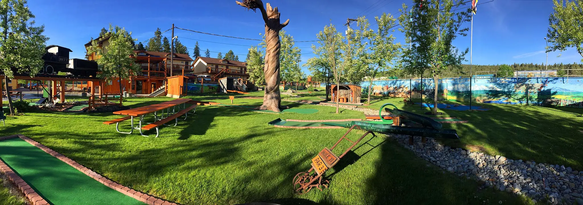 Elizabeth Lake Lodge