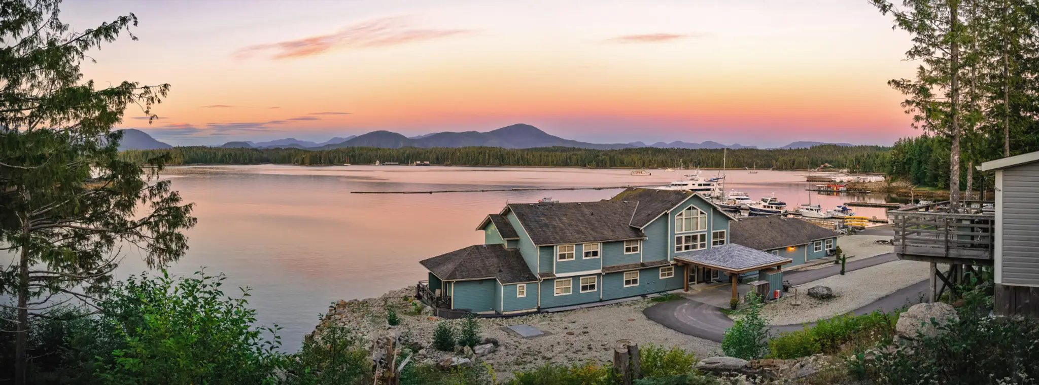 Shearwater, Fishing Lodge