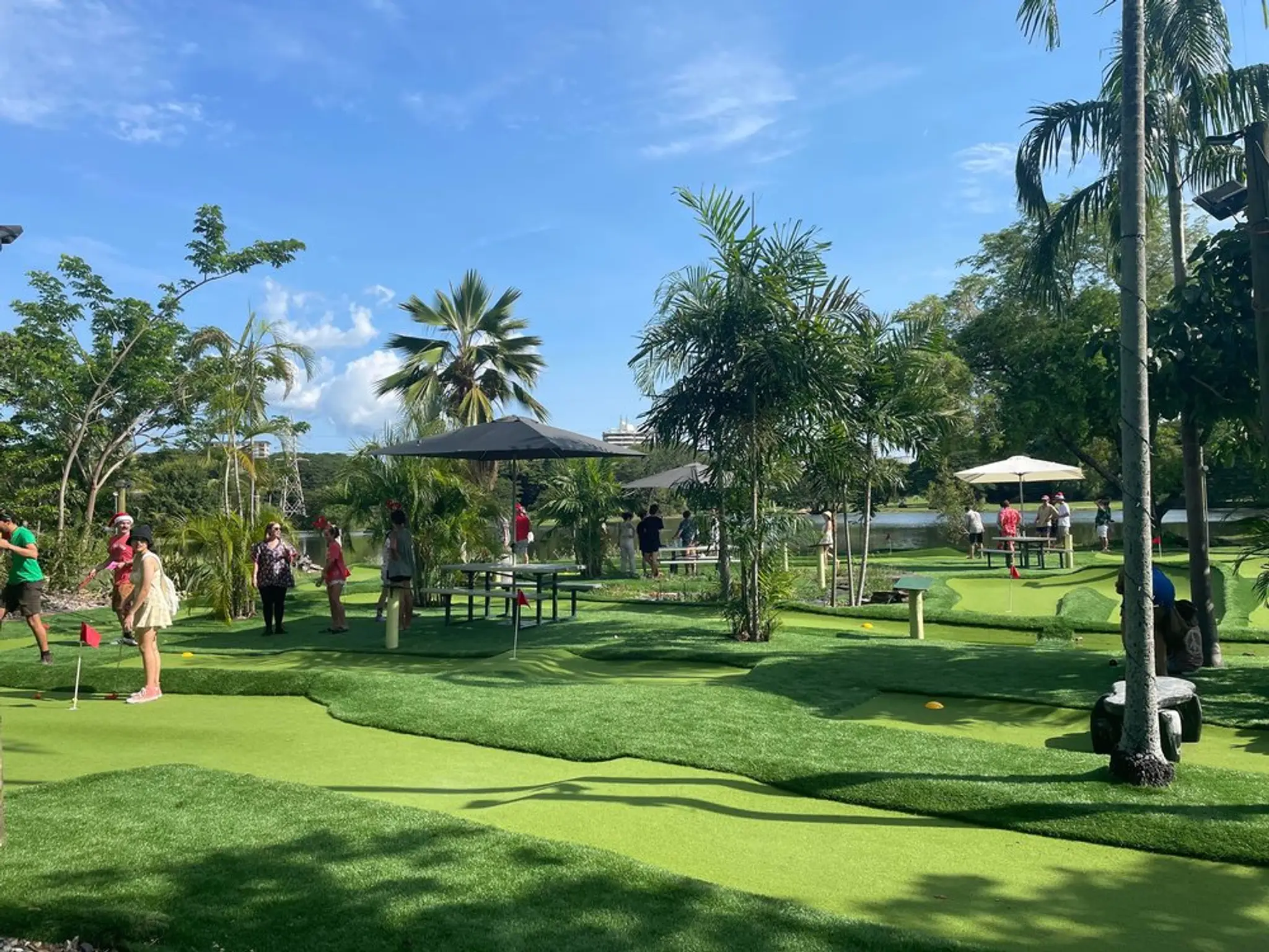 Lakeside Mini Golf Darwin City