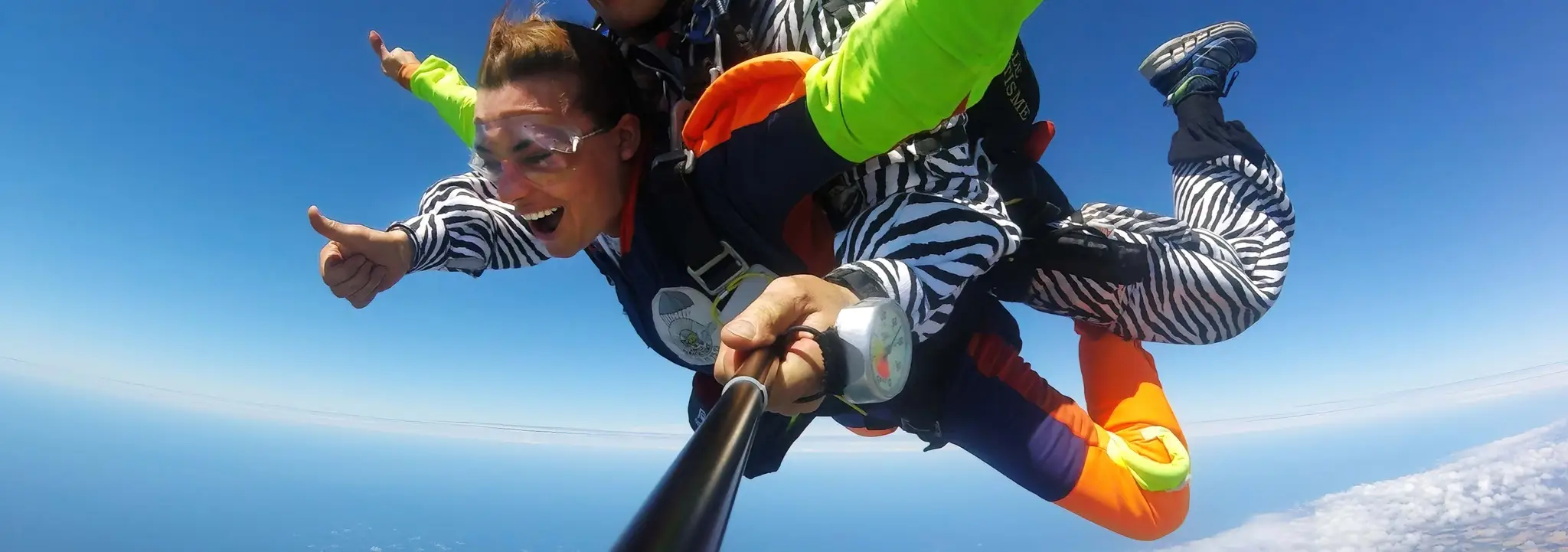 Abeille Parachutisme : Baptême-Saut-Chute Libre Parachute