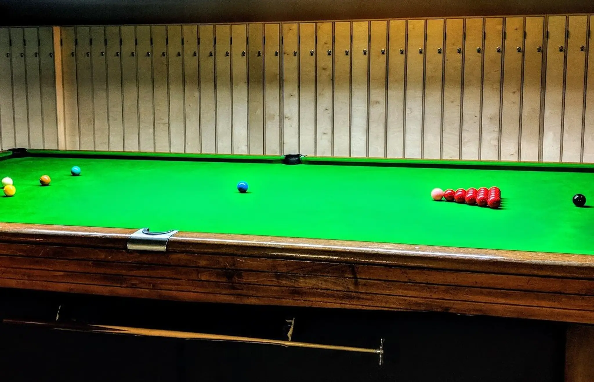 Resto Billard Snooker La Bande Au Coin