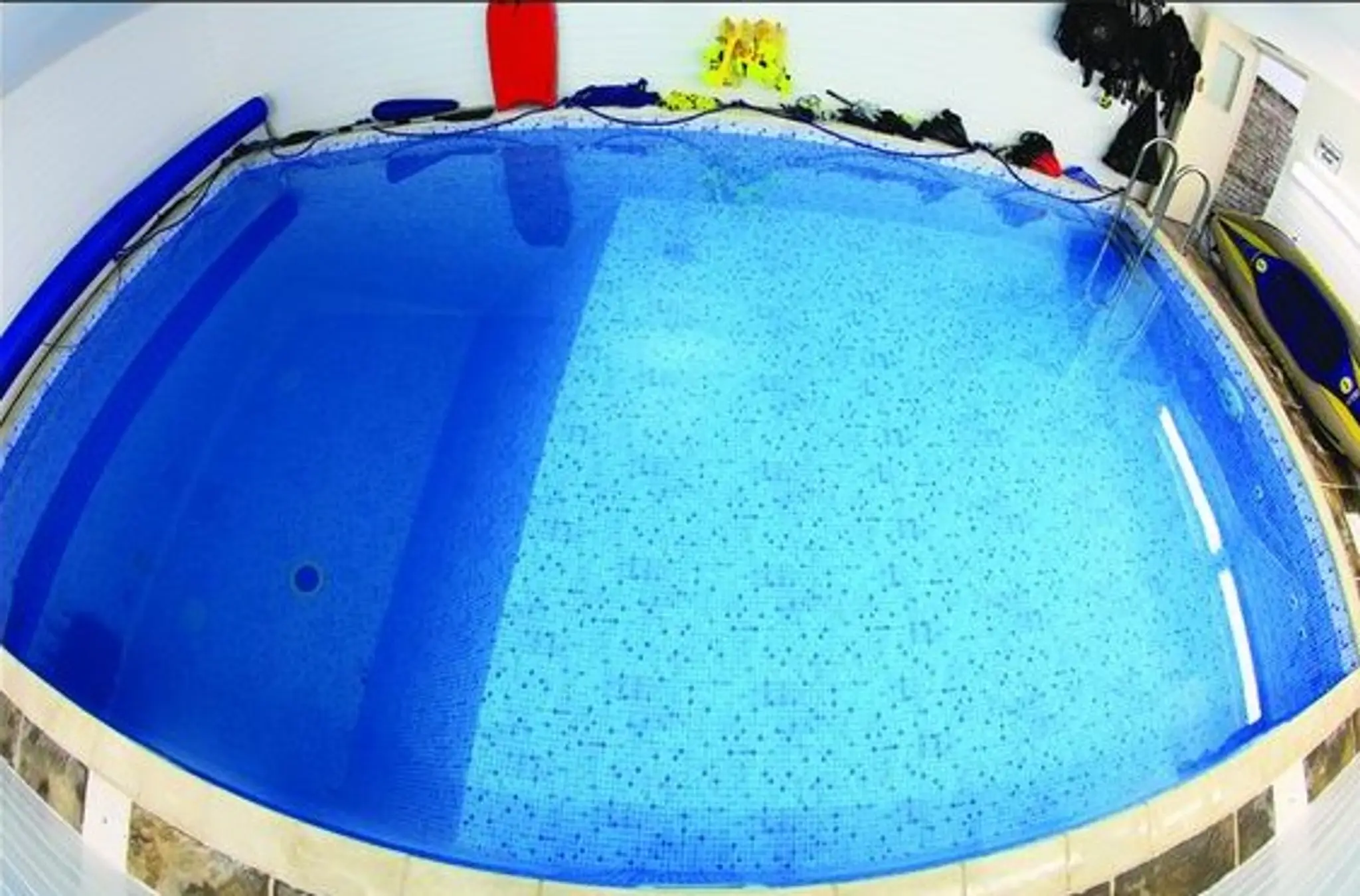 Duck & Dive Scuba Diving Centre