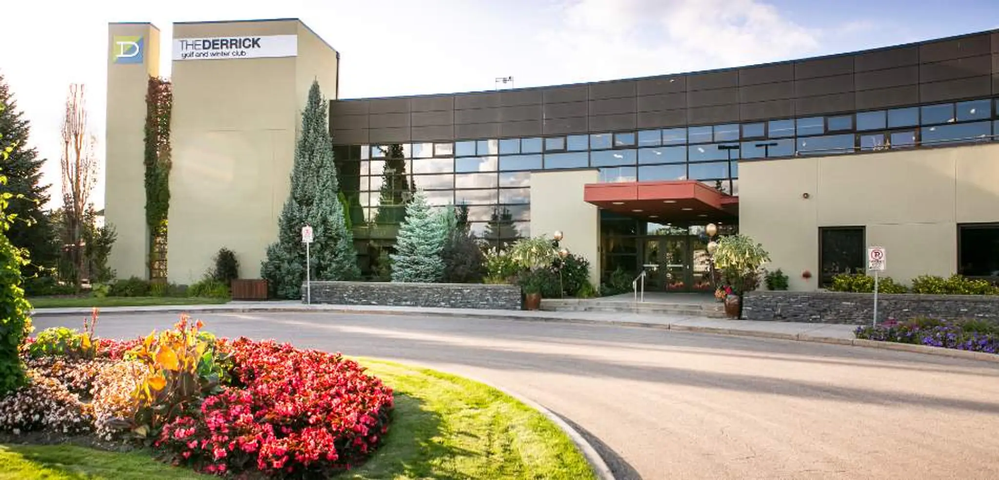 The Derrick Golf and Winter Club