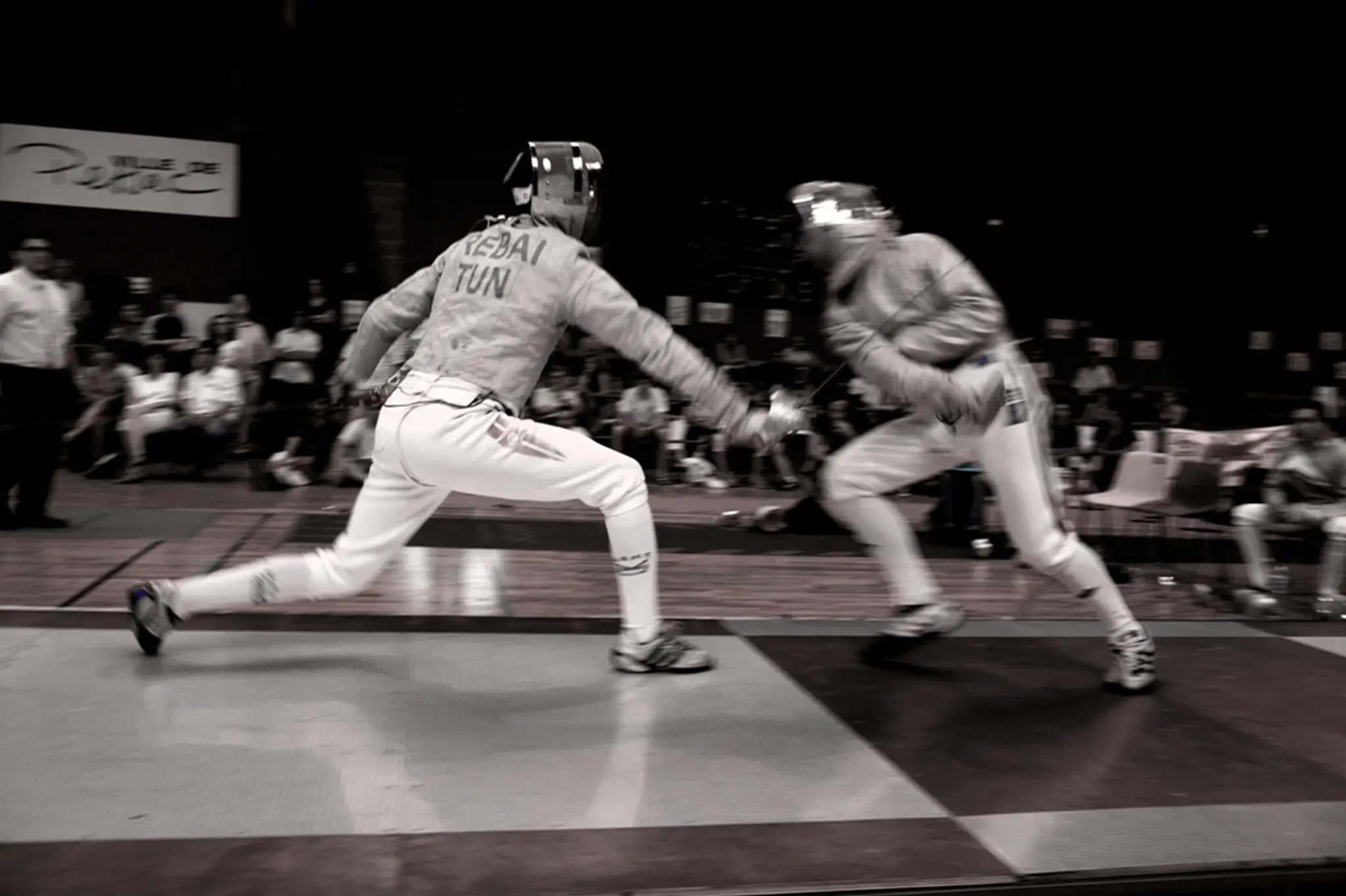 Academy Sabre Laser De Pessac