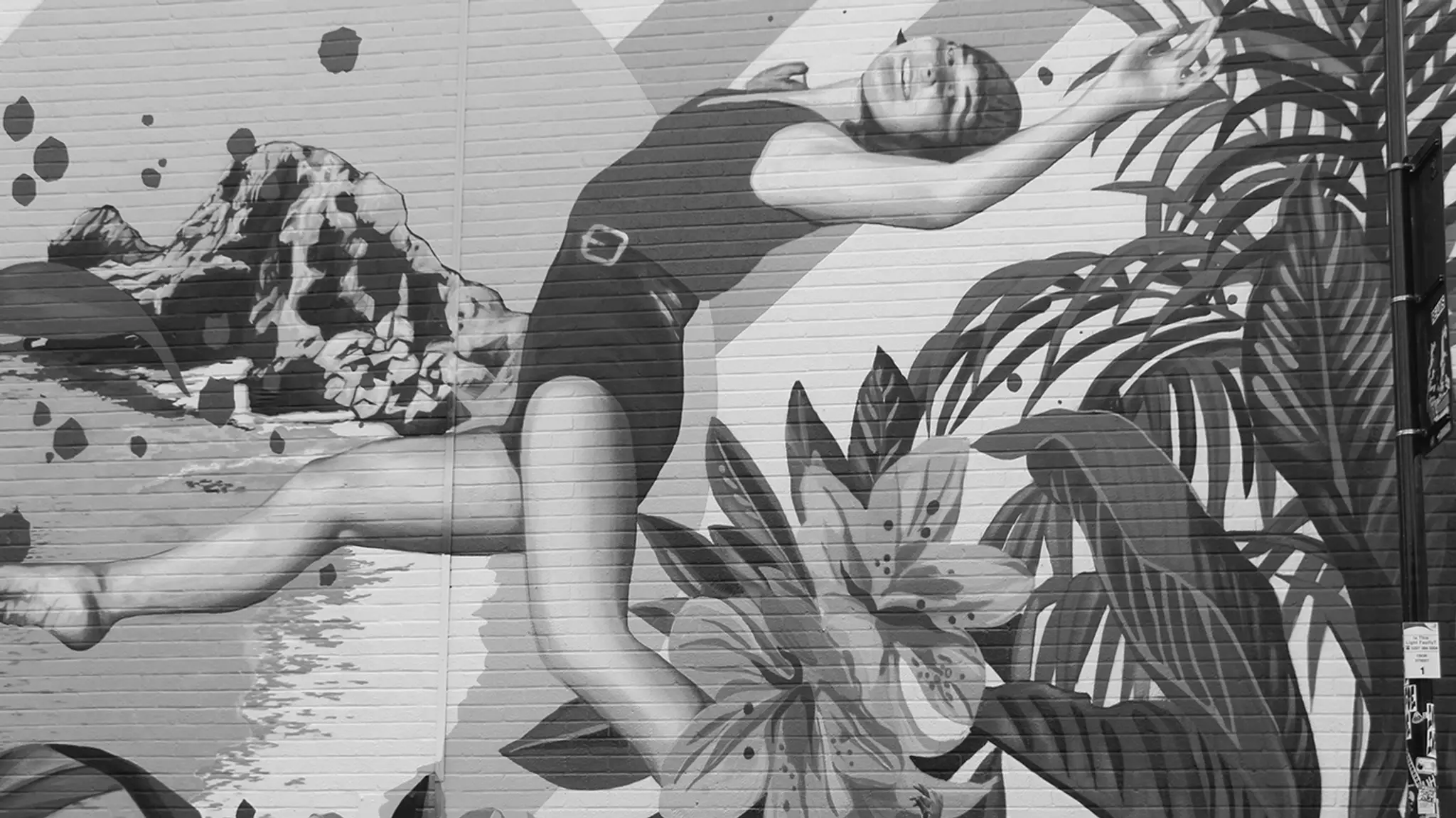 Flo Sarlat - Yoga to befriend your body