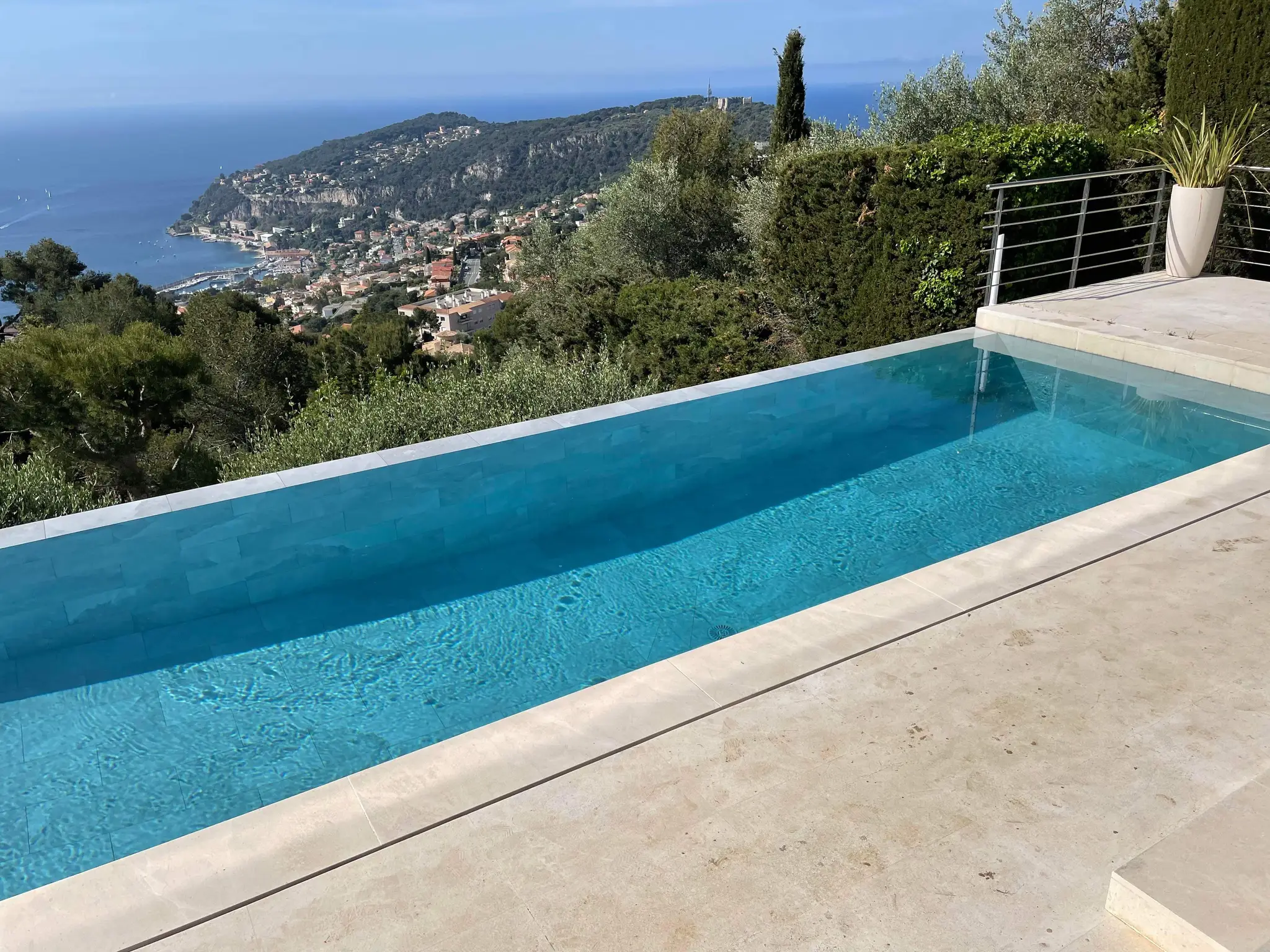 Vence-piscine Service Sarl