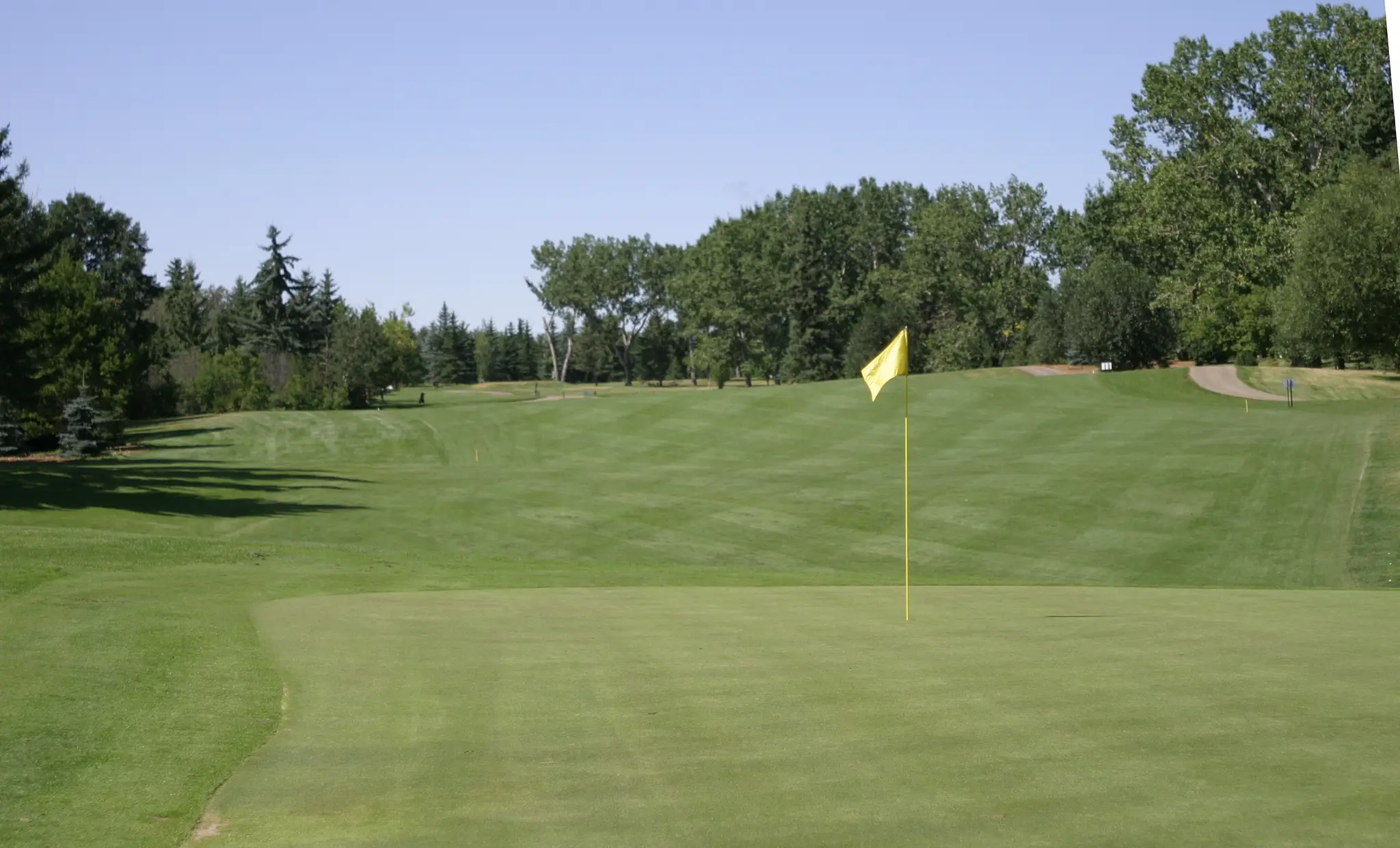 Lacombe Golf & Country Club