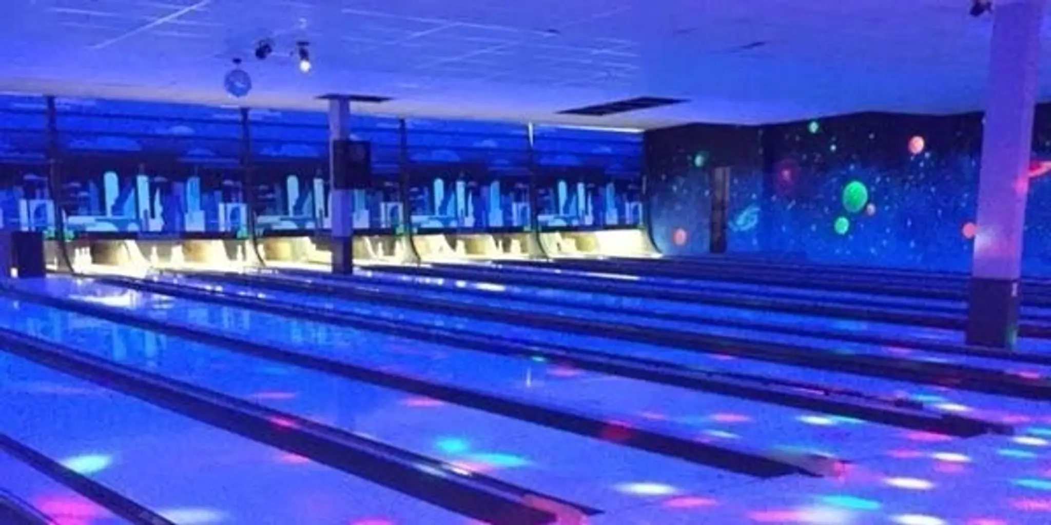 Richmond Hill Pro Bowl (Bowling) on Yonge St