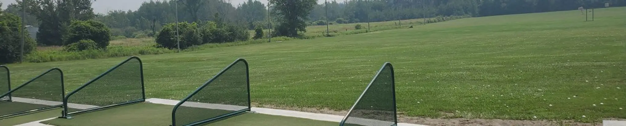 Sandbaggerz Driving Range & Mini Putt