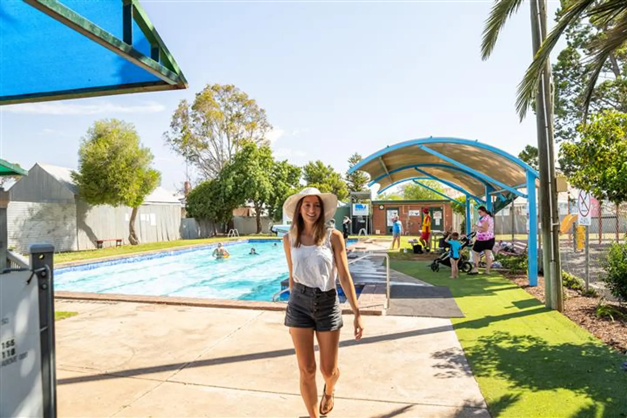 Lake Bolac Outdoor Swimming Pool