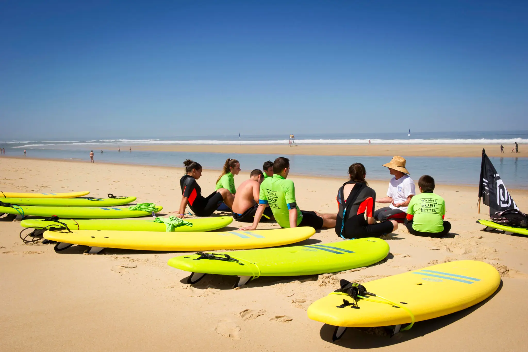 Wannasurfbetter Lit Et Mixe / Cap De L'homy, Cours De Surf, Stages De Surf, Locations