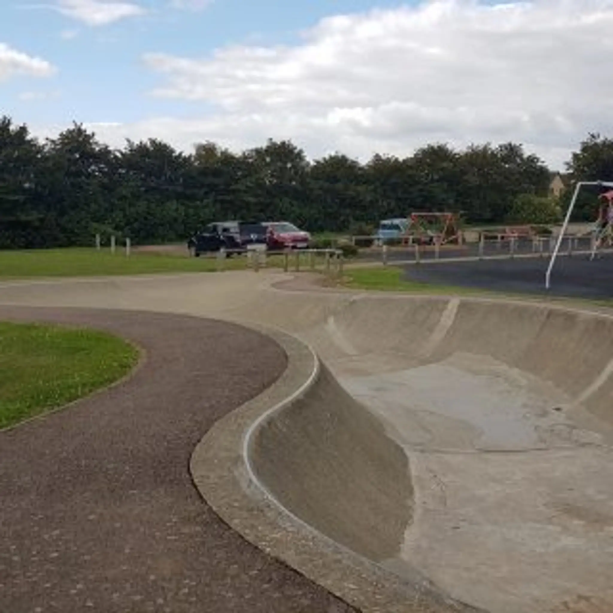 Tattenhoe Pavilion Skatepark