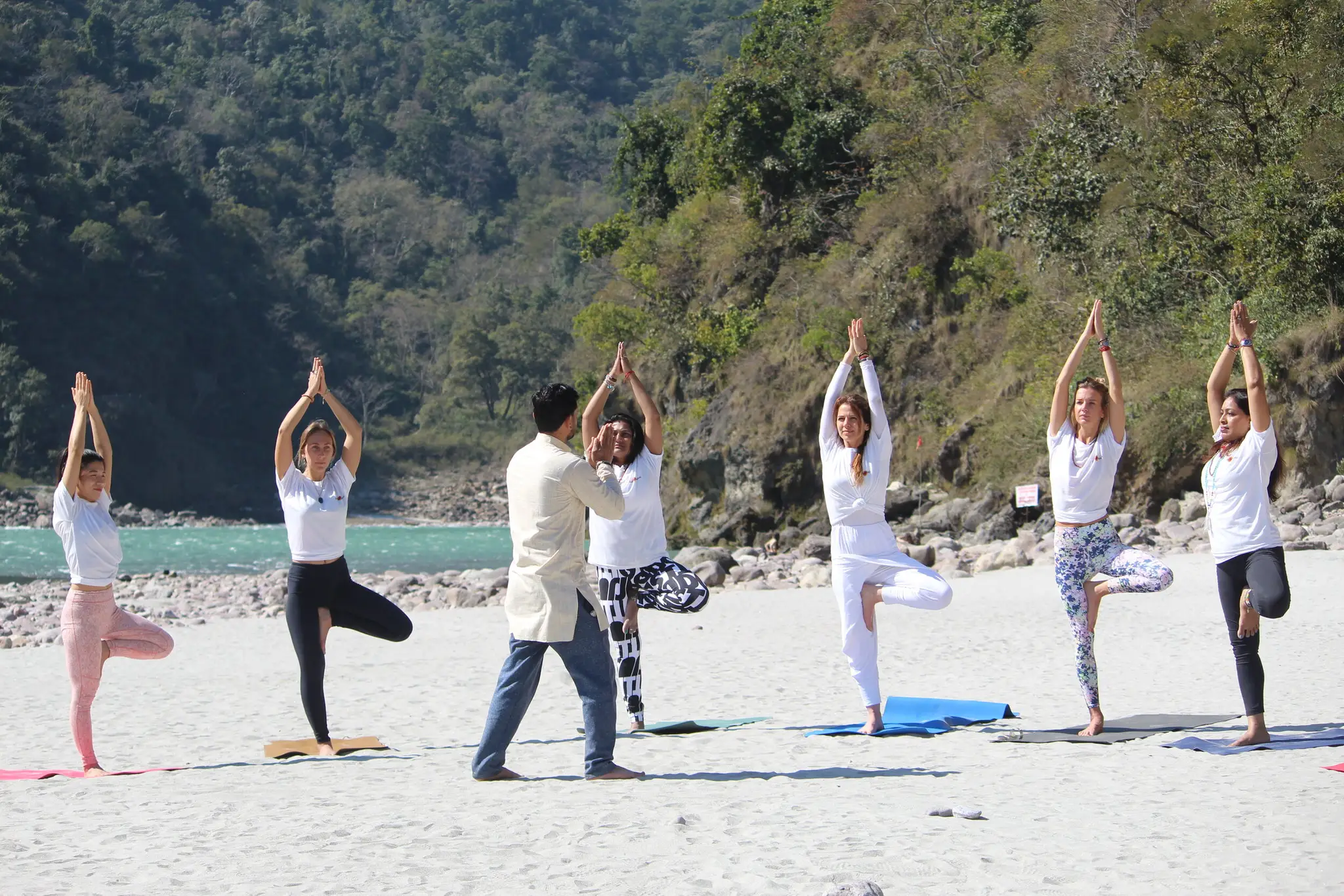 Ekattva Yoga School Rishikesh (India)
