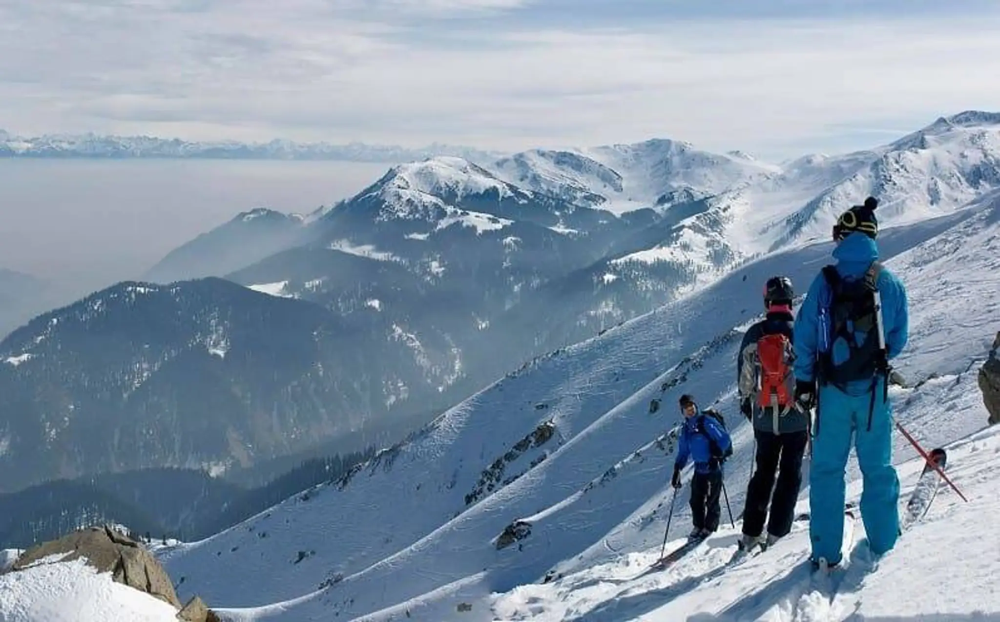 Kashmir Travelling Voyage