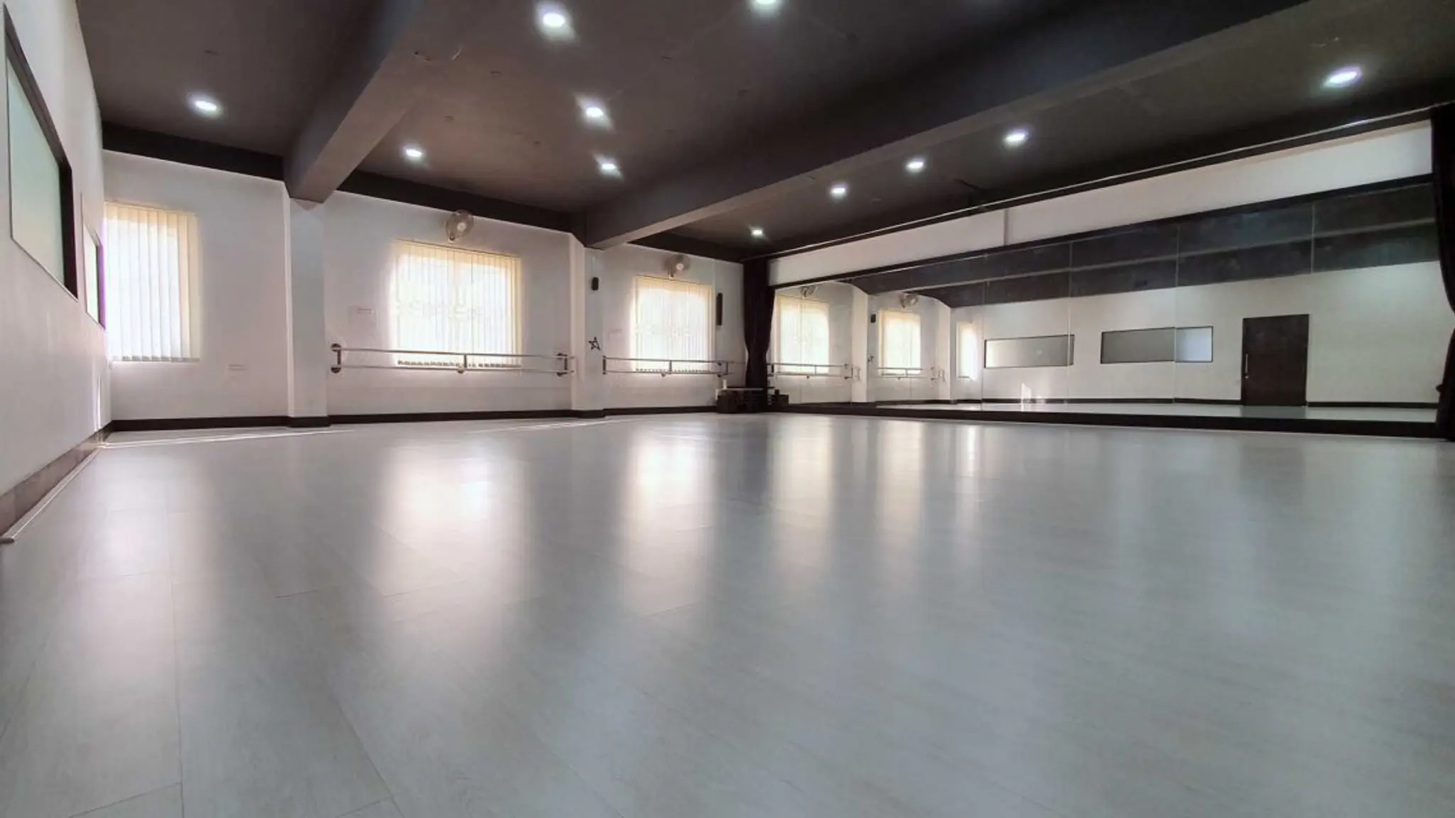 Abstratics Creative Dance Company