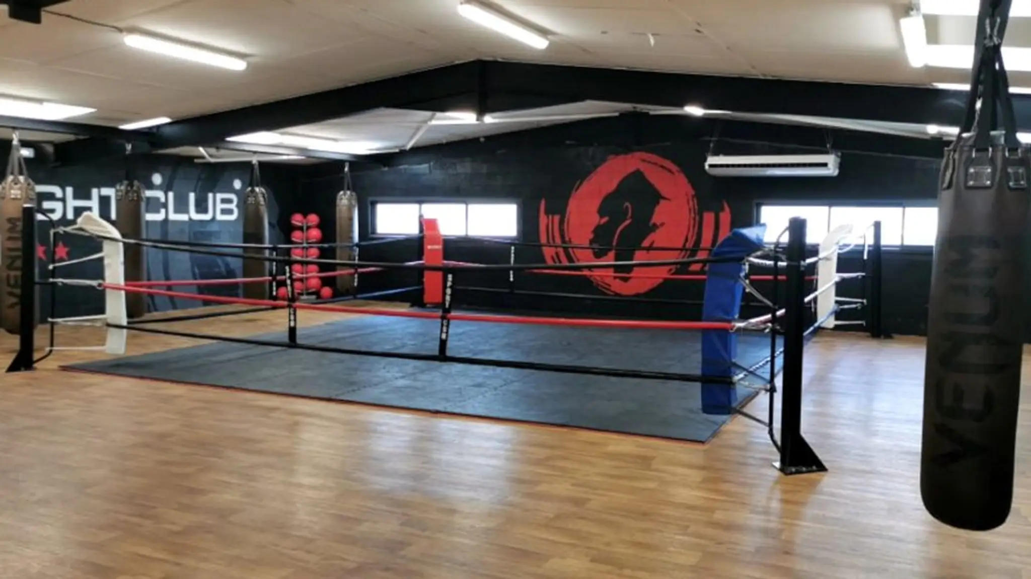 Toulouse Fight Club St Michel / Boxing - Mma - Krav Maga - Kickboxing