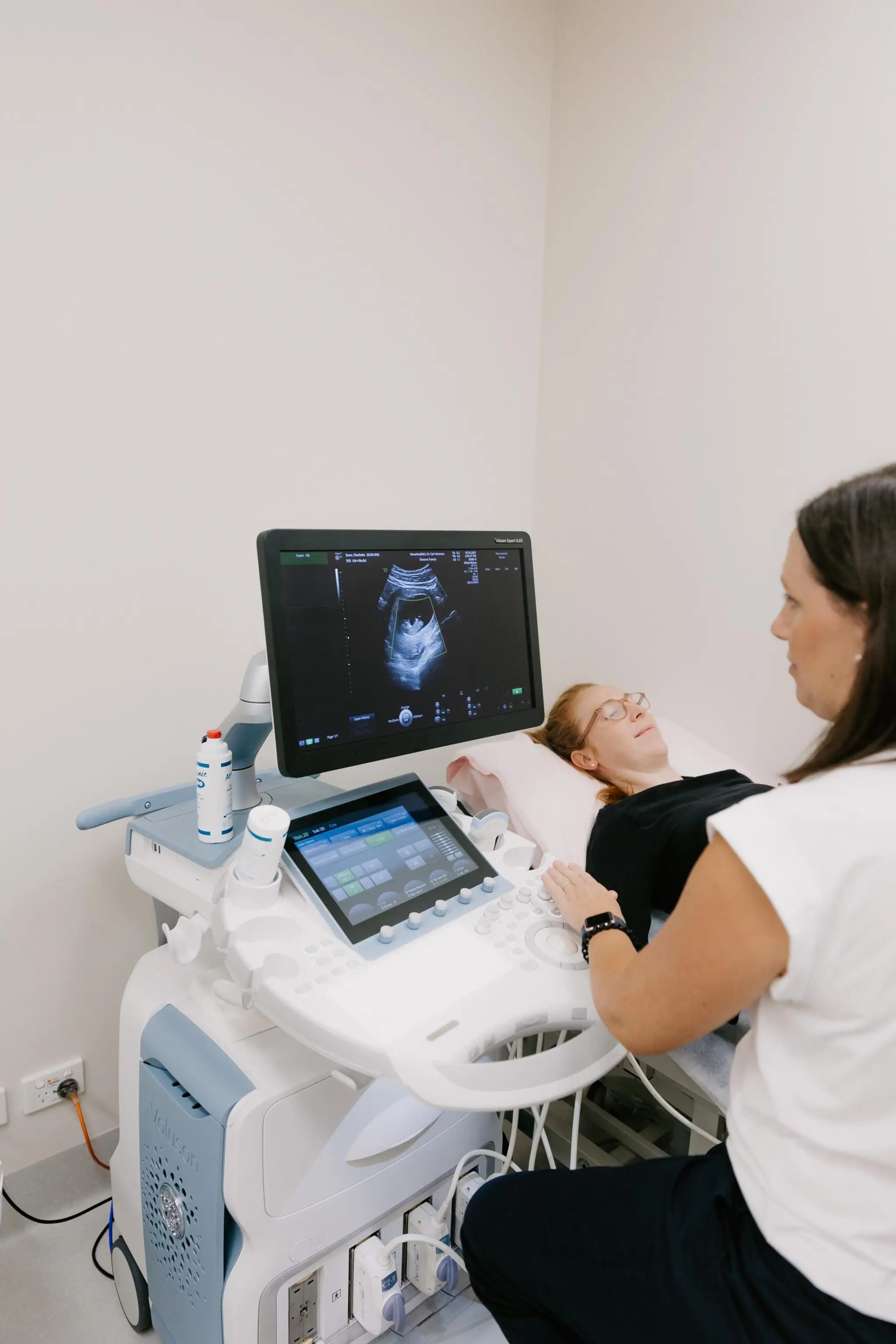 Tiffanie Kendall - Prenatal & Women's Health Dietitian, Yoga Instructor & Hypnobirthing Practitioner