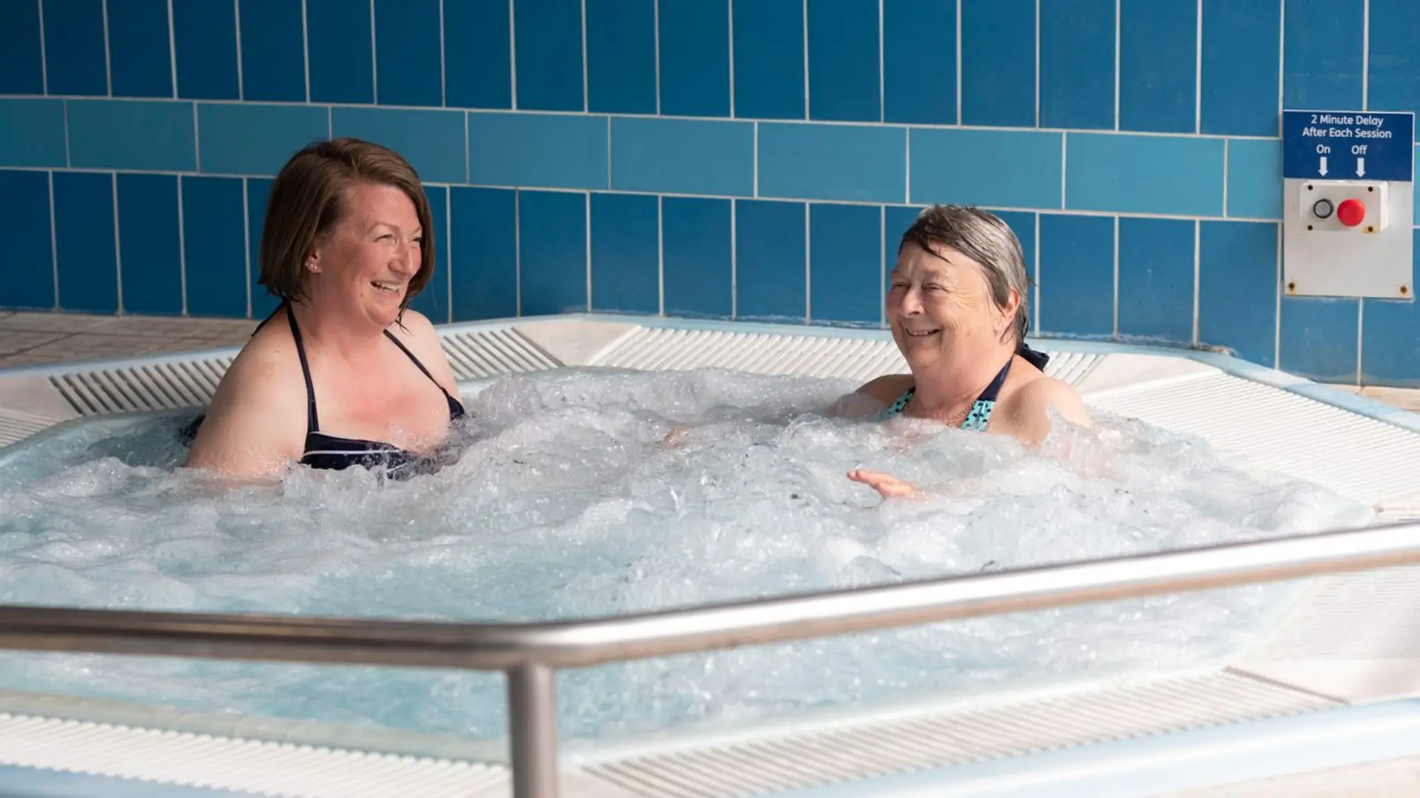 Oasis Leisure Club I Pool, Sauna, Hot Tub, Steam Room, Gym