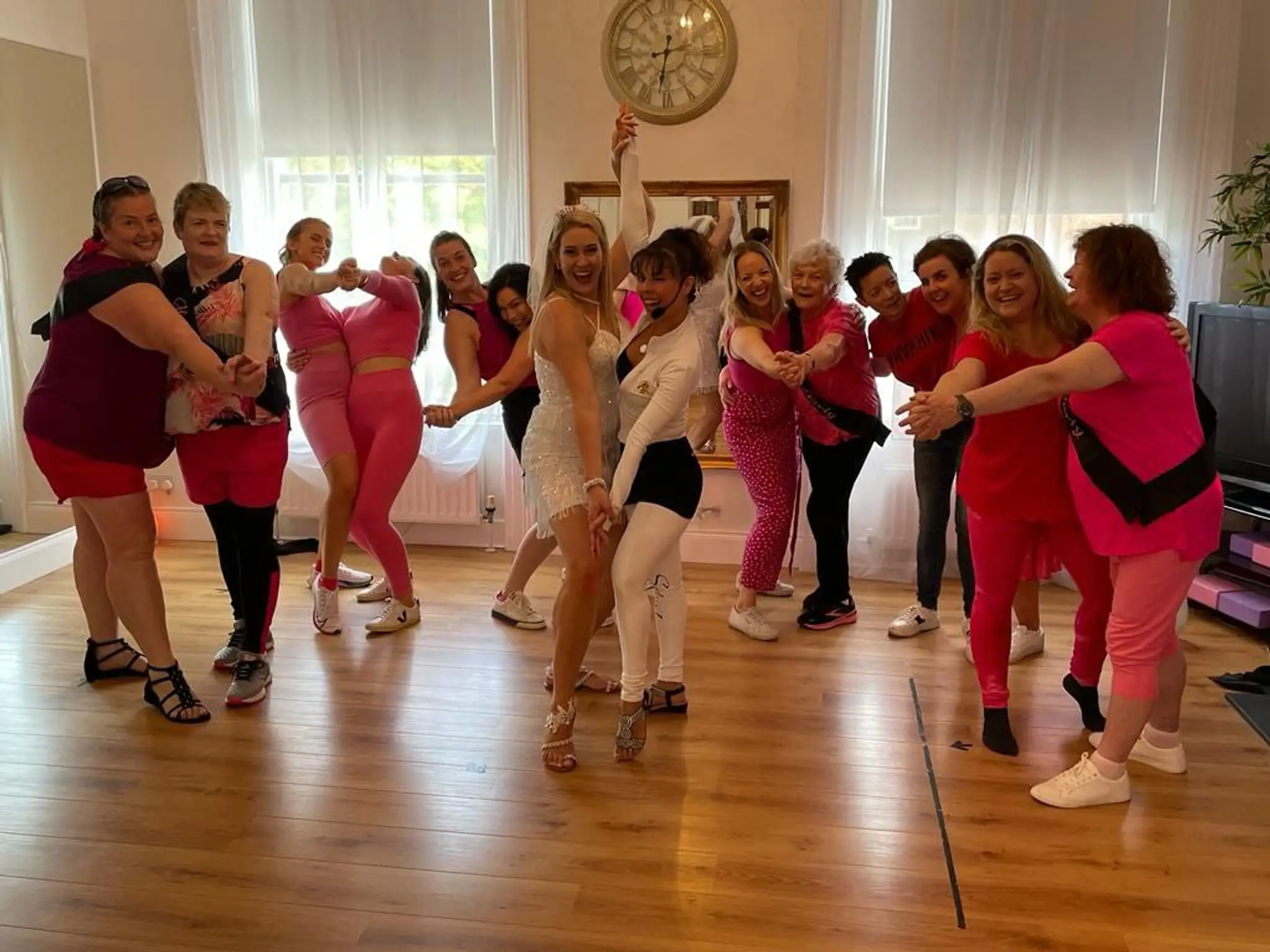 LATIN-SALSA & YOGA LOVE STUDIO