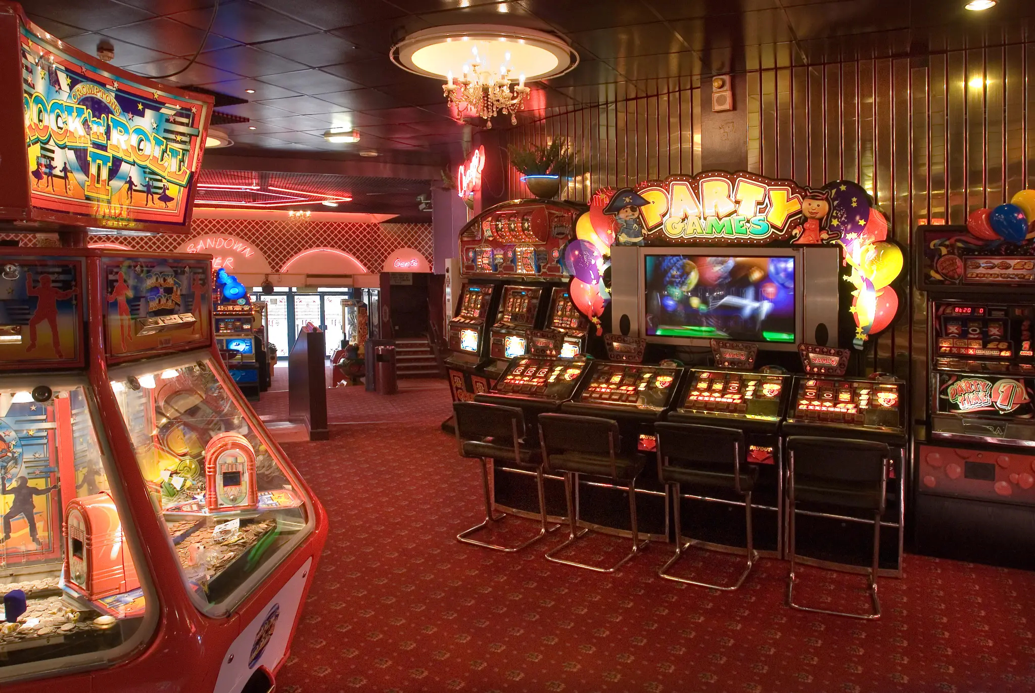 Lost World Indoor mini Golf