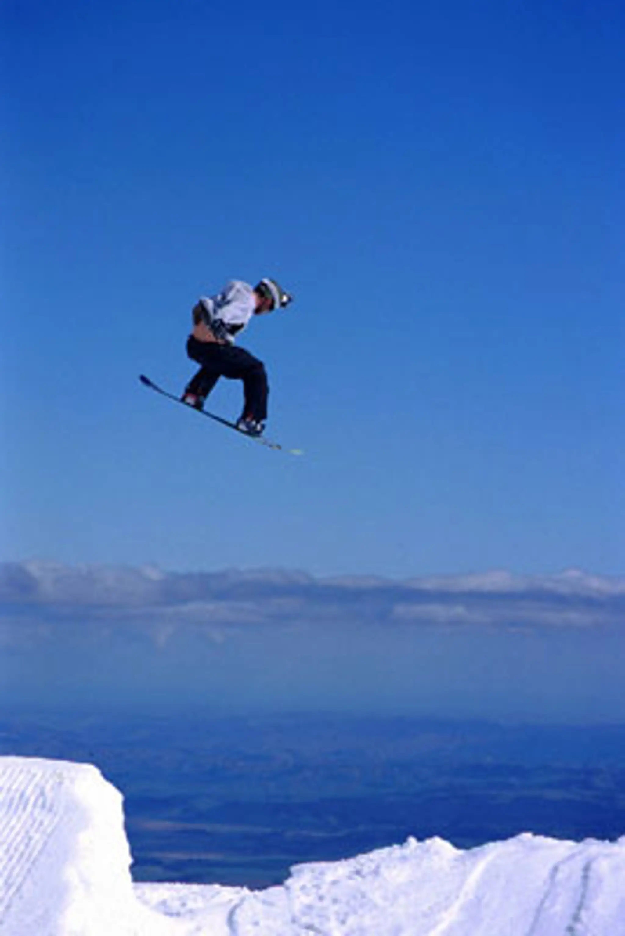 The Ski Shed SKI and Board SHOP - Also Hire online skished.com