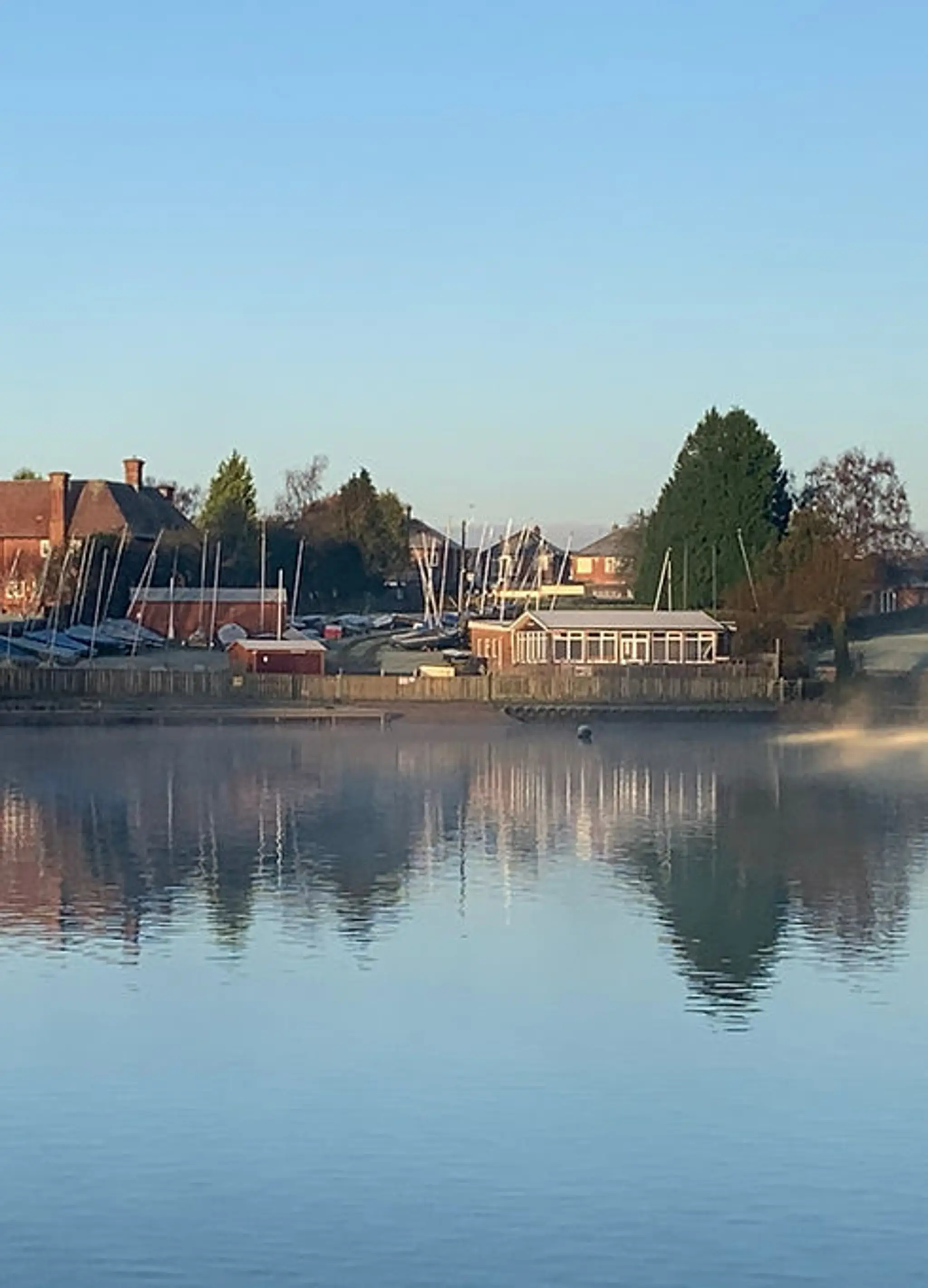 Earlswood Lakes Sailing Club