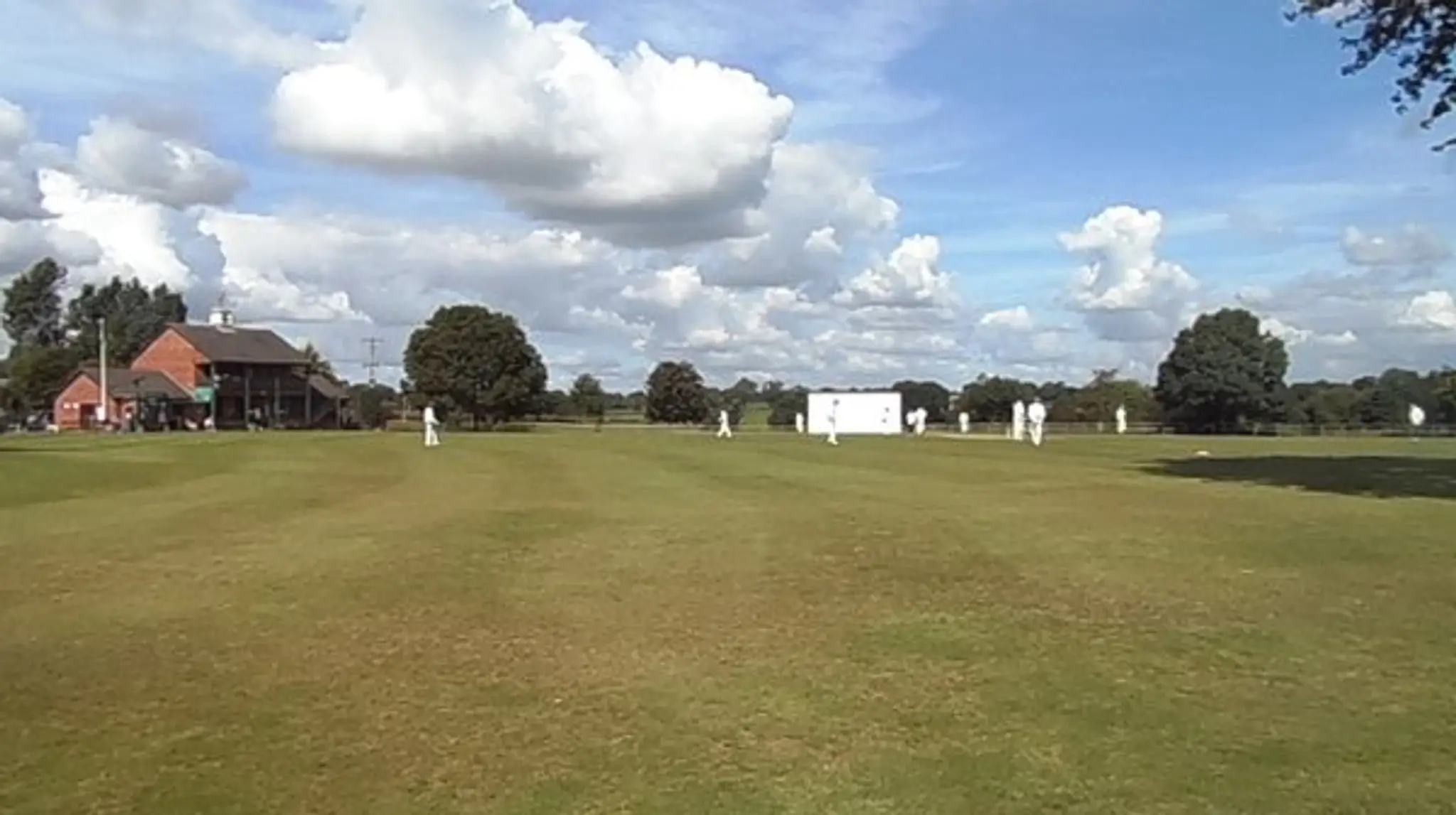 Oulton Park Cricket Club