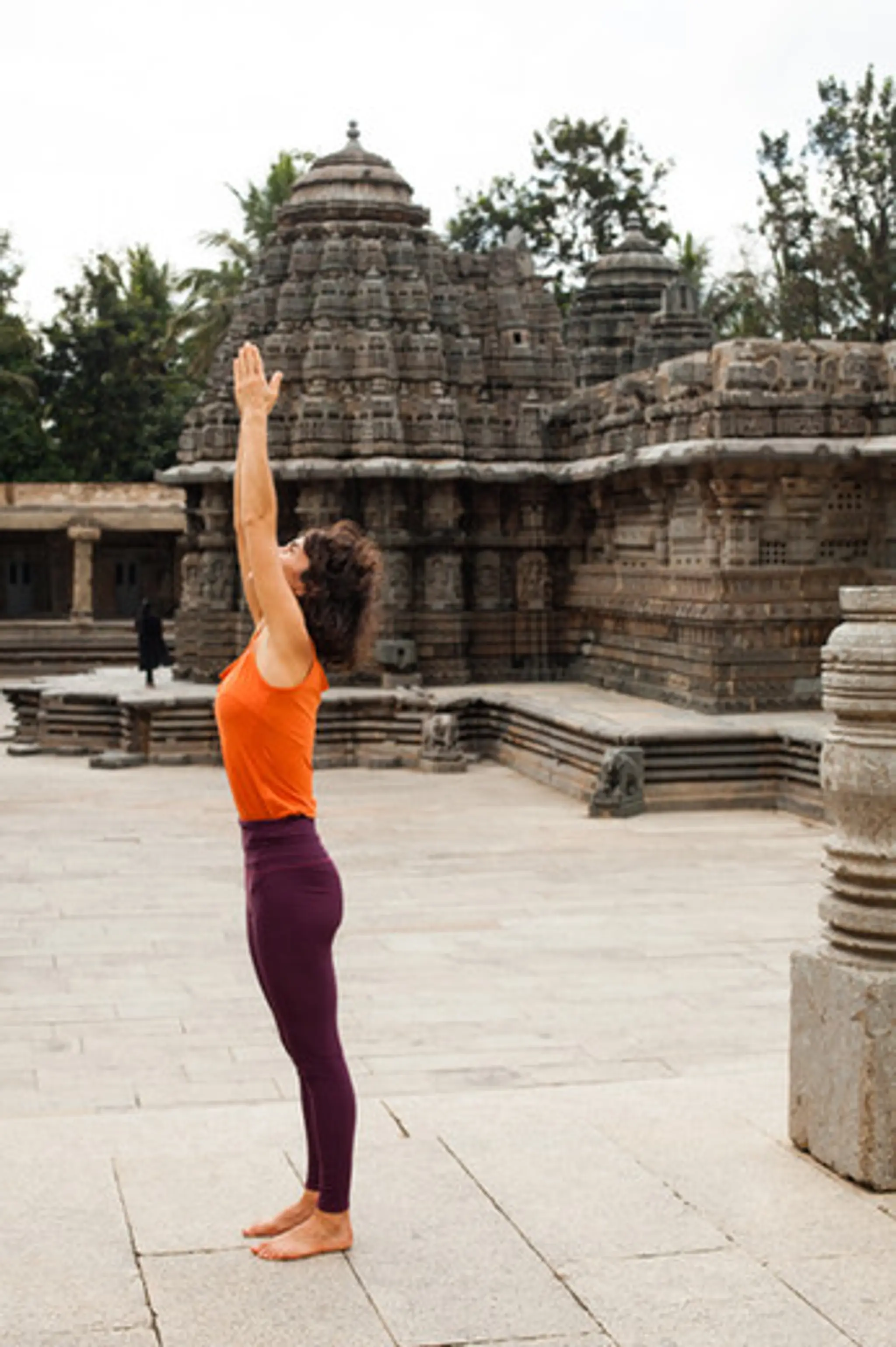Lydie Turon, Professeur Ashtanga Yoga, Practitioner Massage Ayurvédiques.
