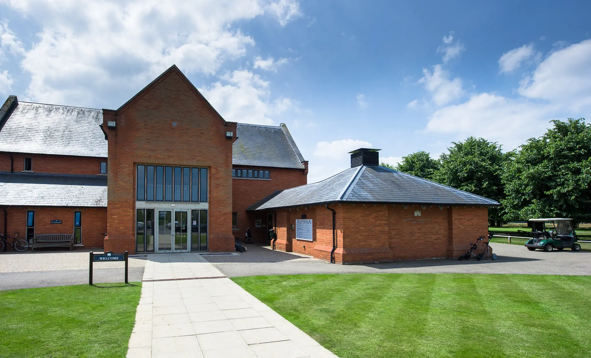 Hampton Court Palace Golf Club