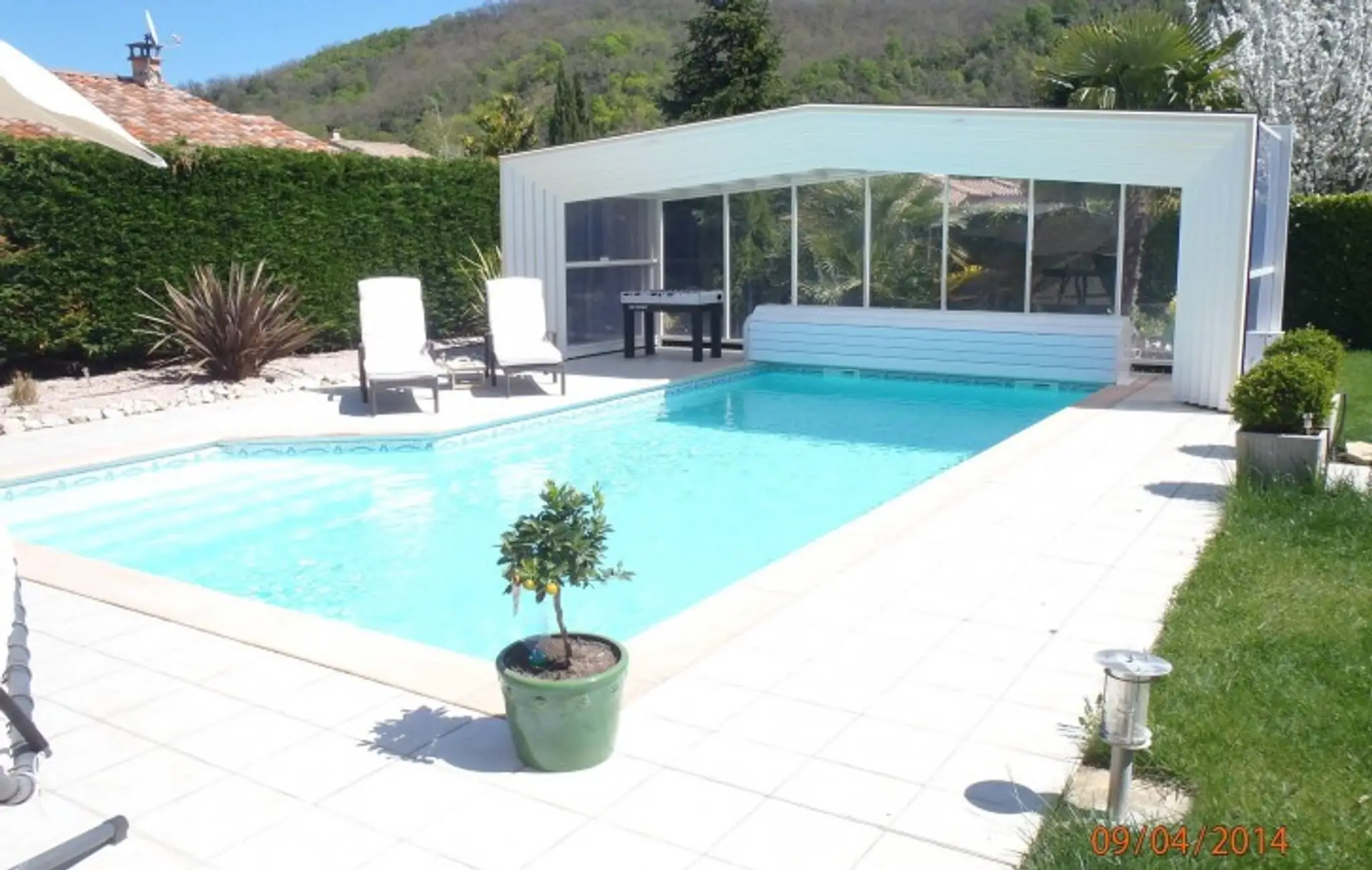 Lazuel:location saisonnière villa/gîte avec piscine Holiday rental Ardèche Aubenas Vallon Pont d'Arc