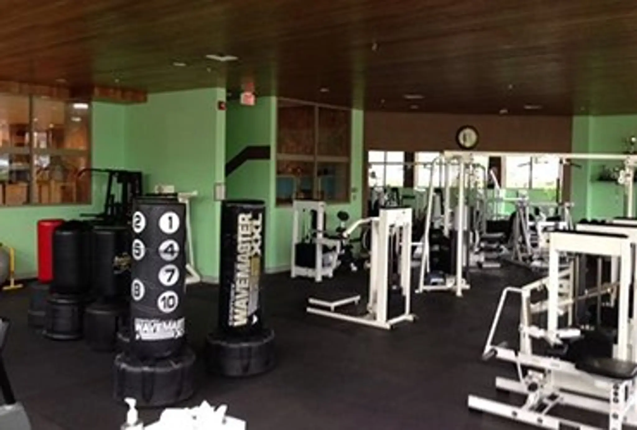 Bodies 2 Envy Fitness Studio