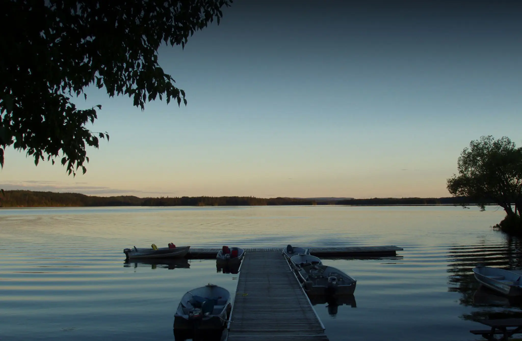 Quick's Gowganda Lake Lodge