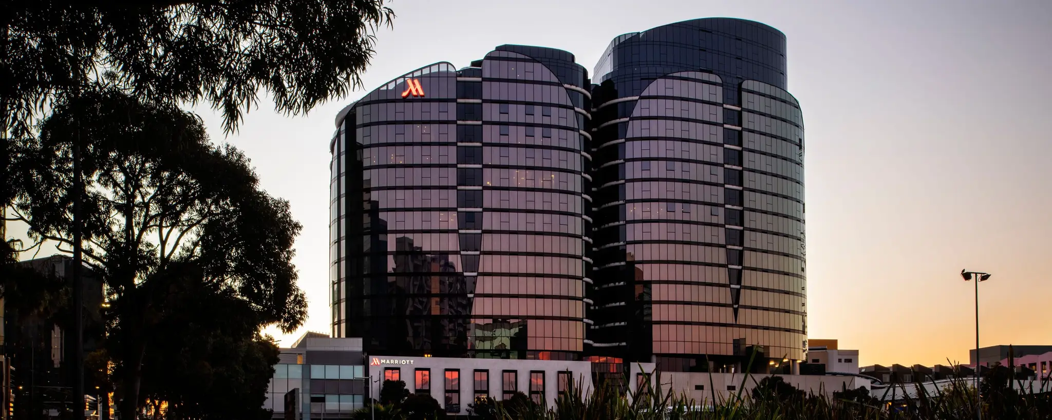 The Infinity Pool At Marriott Melbourne Docklands