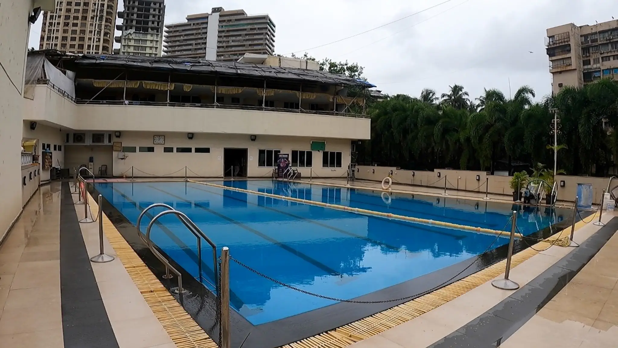 Michael Phelps Swimming at The Classique Club
